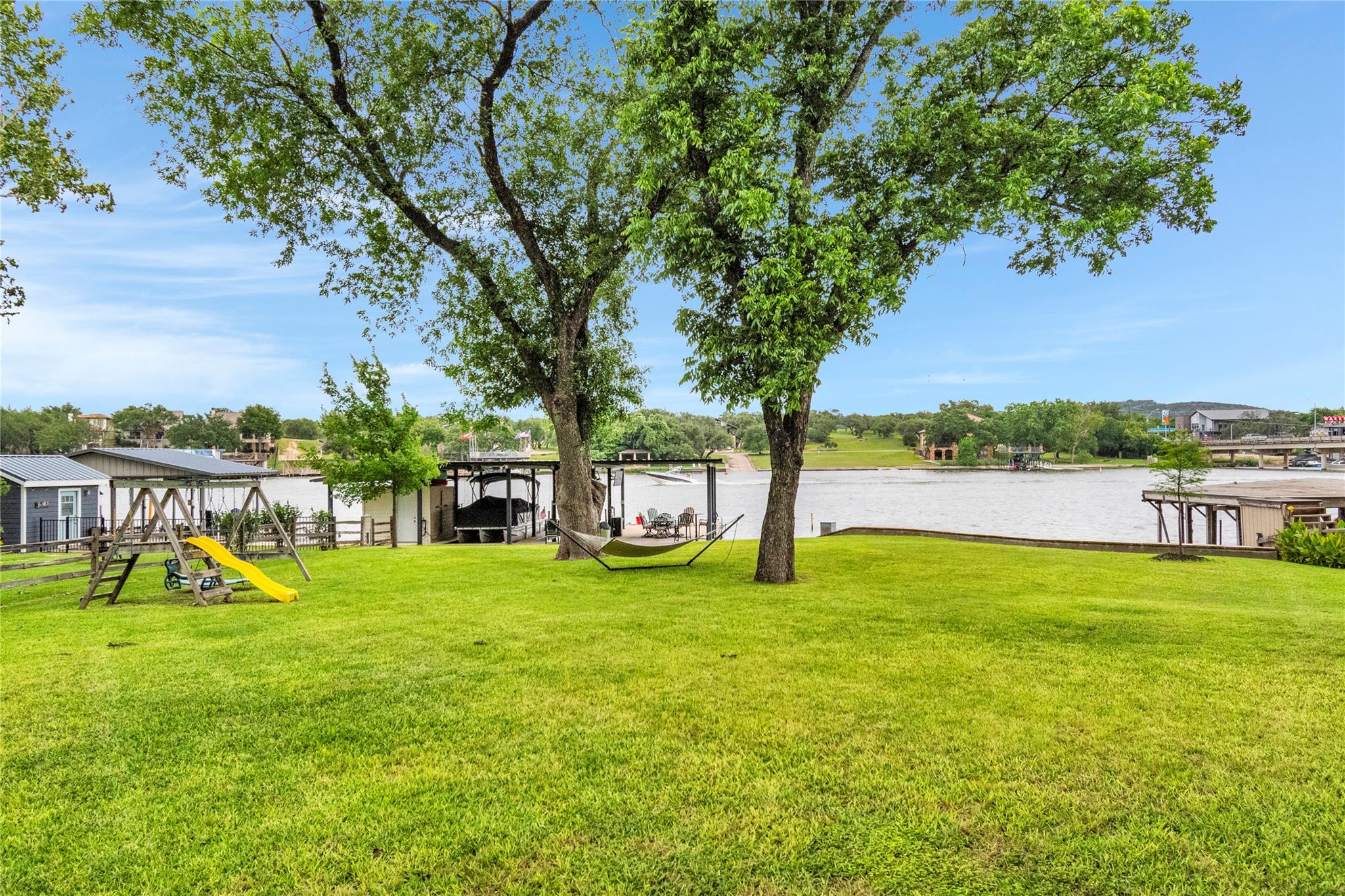 124 Riverbend Ln, Kingsland, TX 78639
