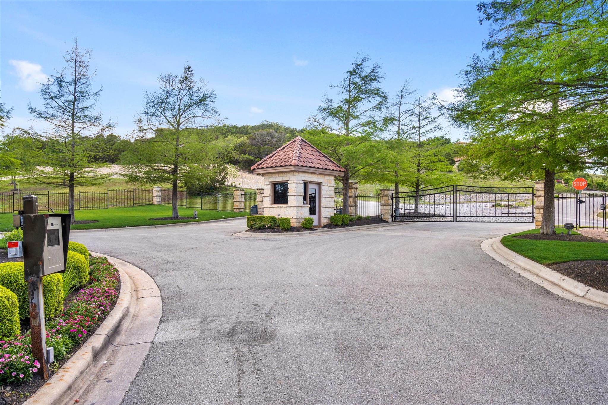407 Bella Montagna CIR, Austin, TX 78734