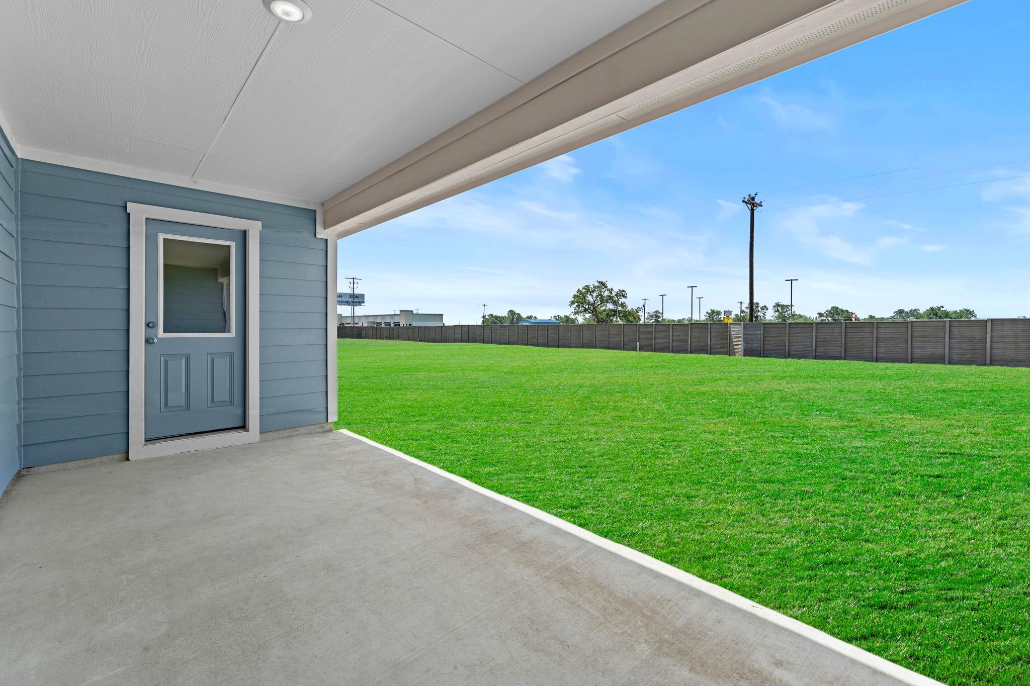 127 Union Pacific DR, Cedar Creek, TX 78612