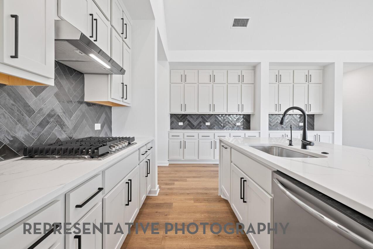 503 Outrider CT, Liberty Hill, TX 78642