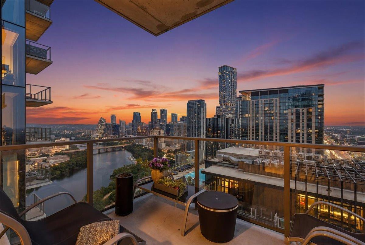 44 East Ave #3304, Austin, TX 78701