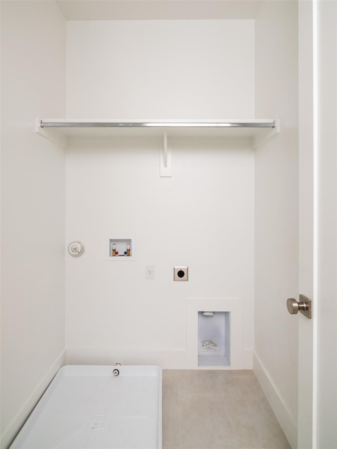 6409 Bradsher #B, Austin, TX 78745
