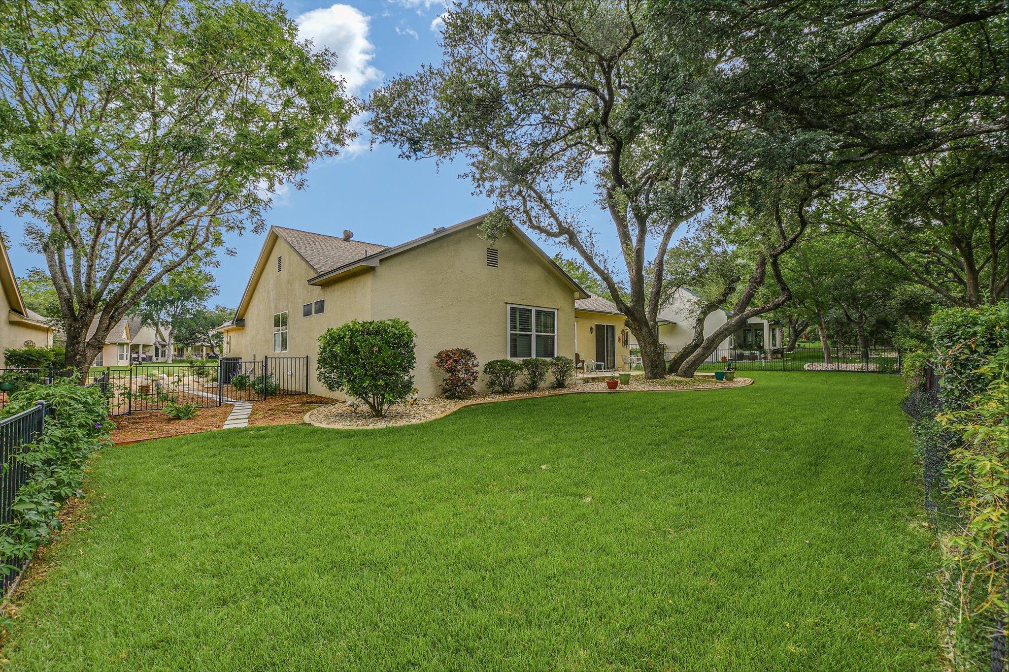 106 Nighthawk Way, Georgetown, TX 78633