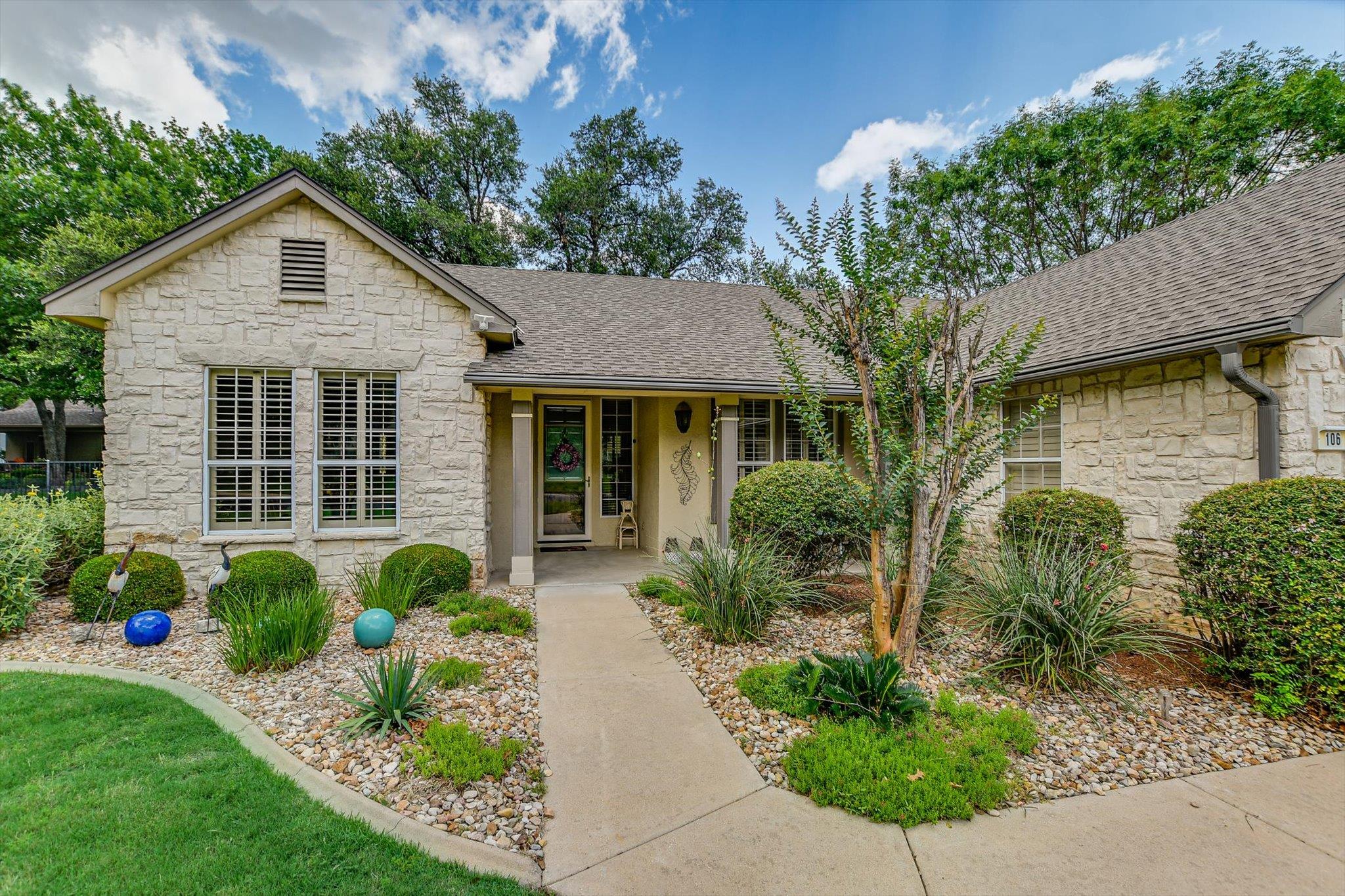 106 Nighthawk Way, Georgetown, TX 78633