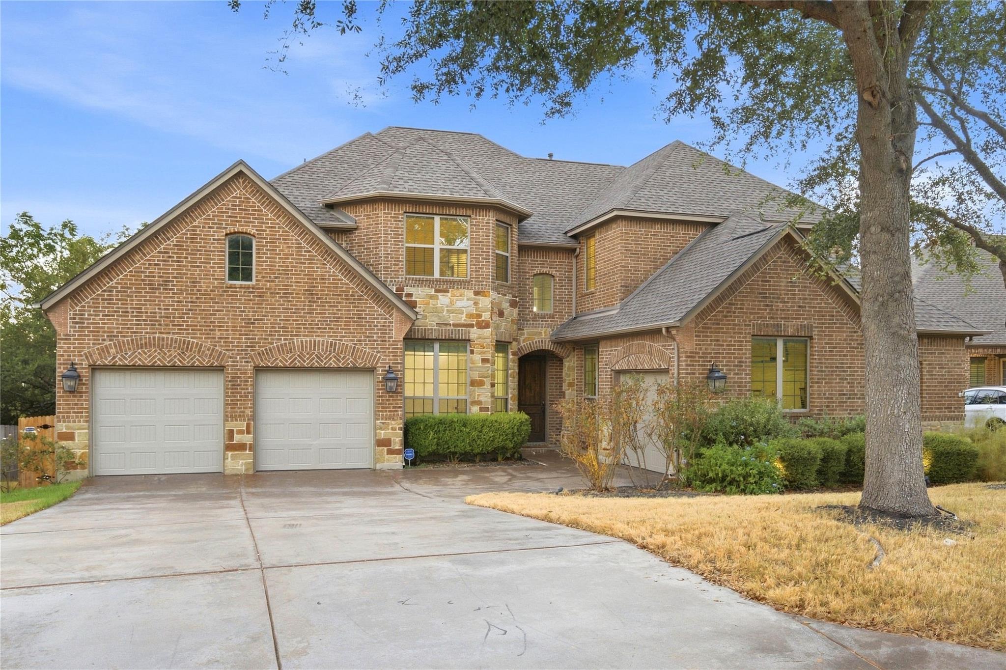 208 Mirafield LN, Austin, TX 78737