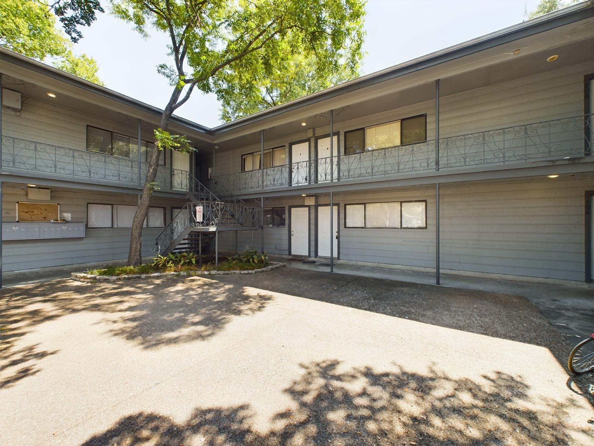 803 W 28th ST #202, Austin, TX 78705
