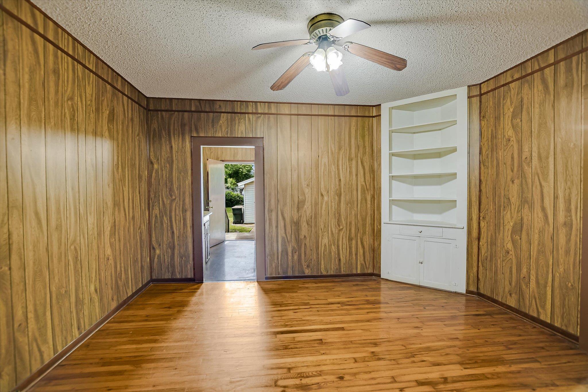 312 W 10th ST, Georgetown, TX 78626