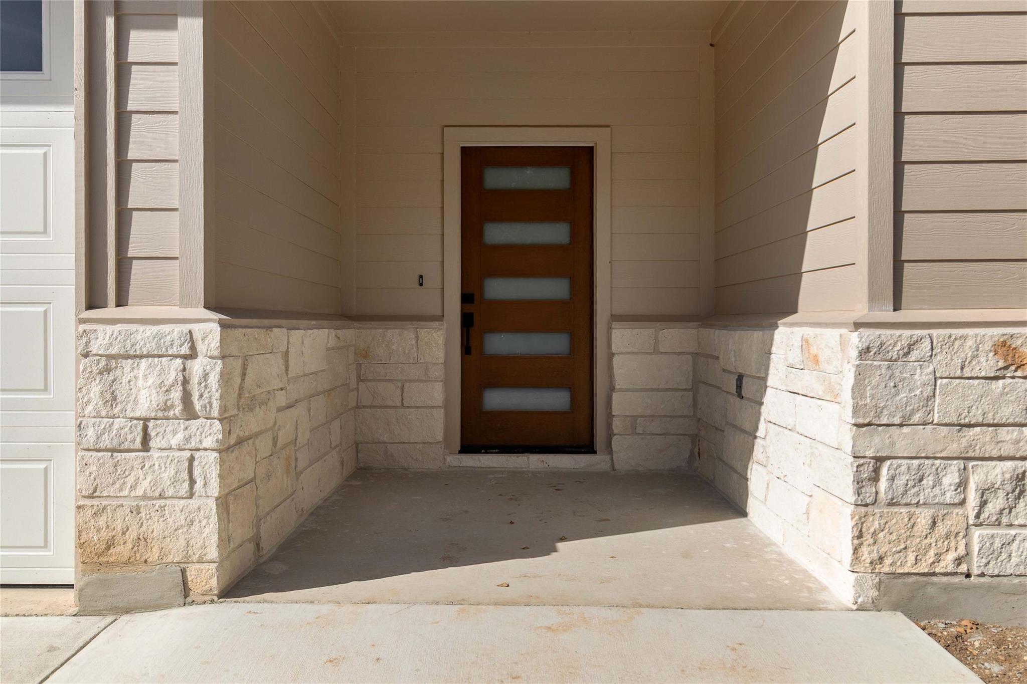 150 Palikea CT, Bastrop, TX 78602