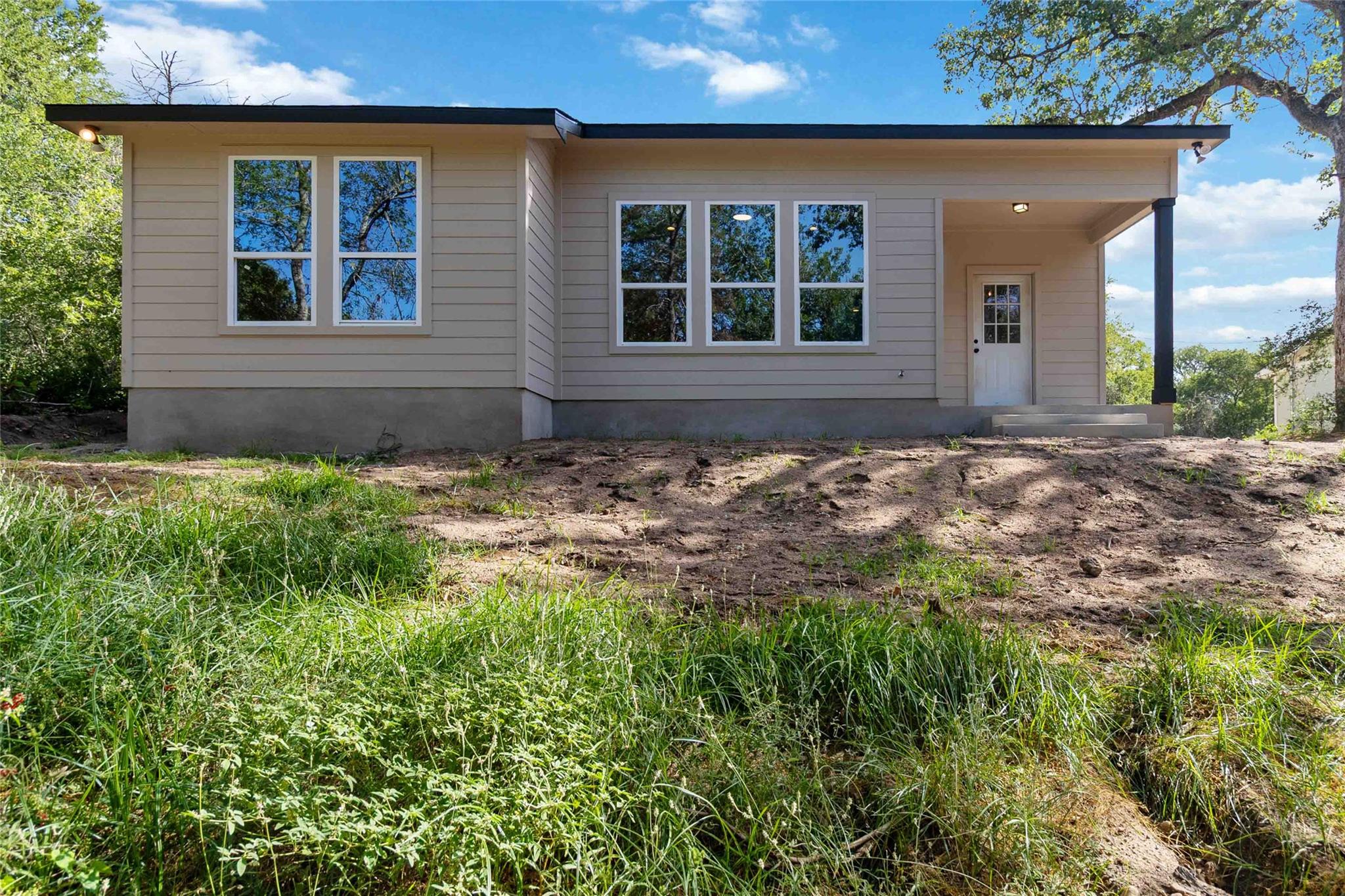 150 Palikea CT, Bastrop, TX 78602