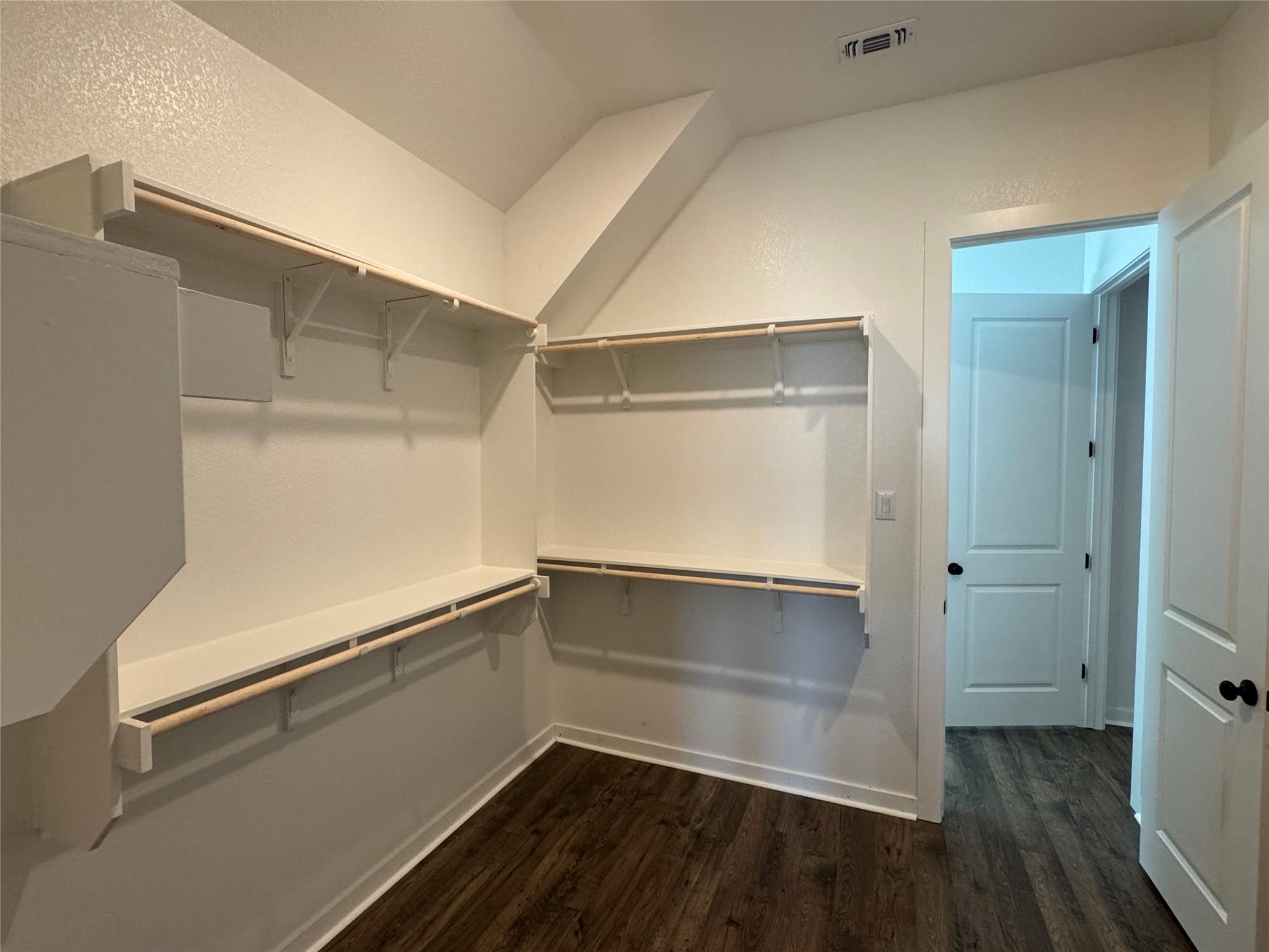 4312 College Square DR, Round Rock, TX 78665