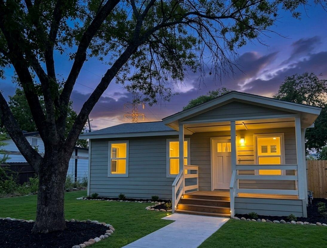 647 Erline Ave, San Antonio, TX 78237