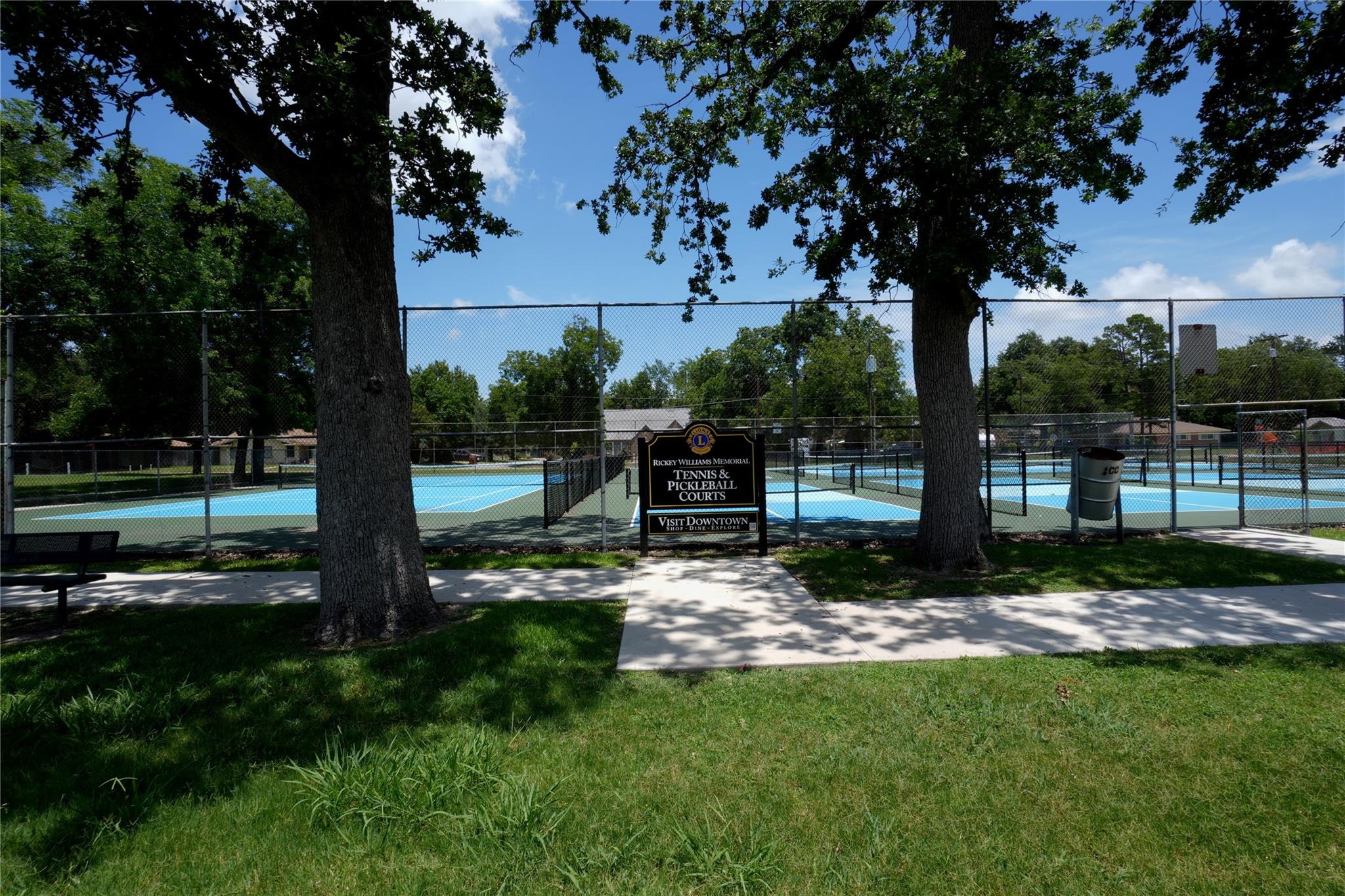 1704 N Houston Ave, Cameron, TX 76520