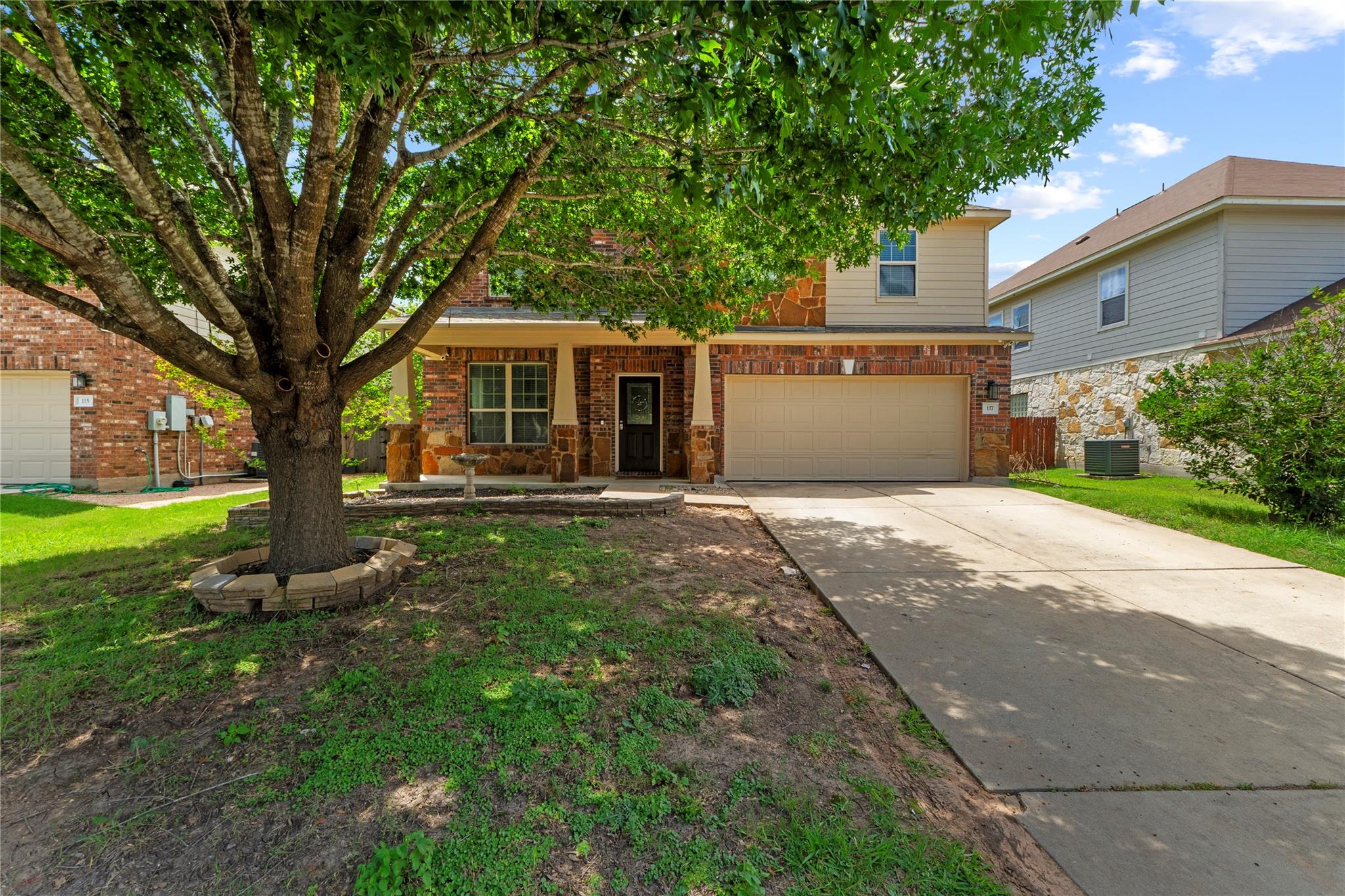 117 Emory Fields DR, Hutto, TX 78634