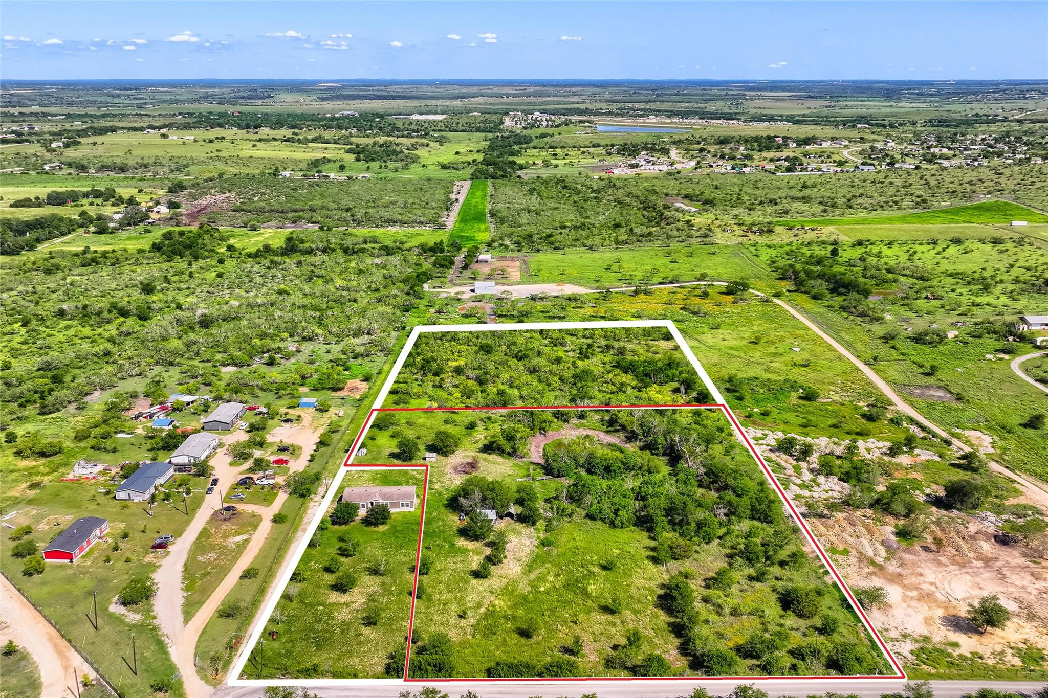 401 Graef B RD, Kyle, TX 78640