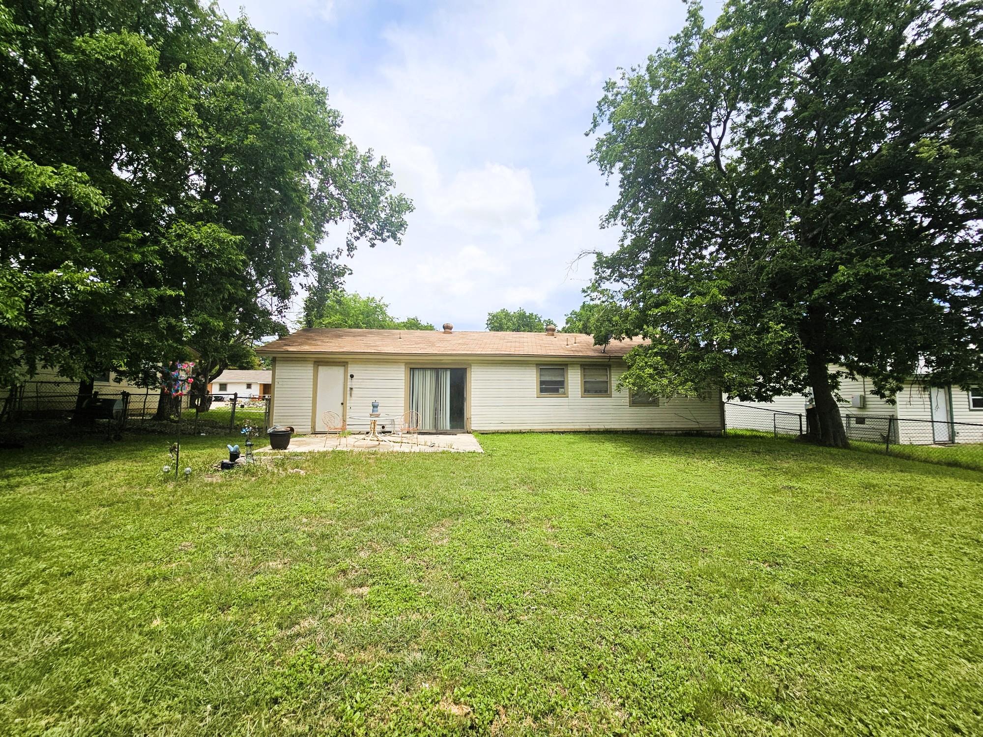 1203 Curry Ave, Copperas Cove, TX 76522
