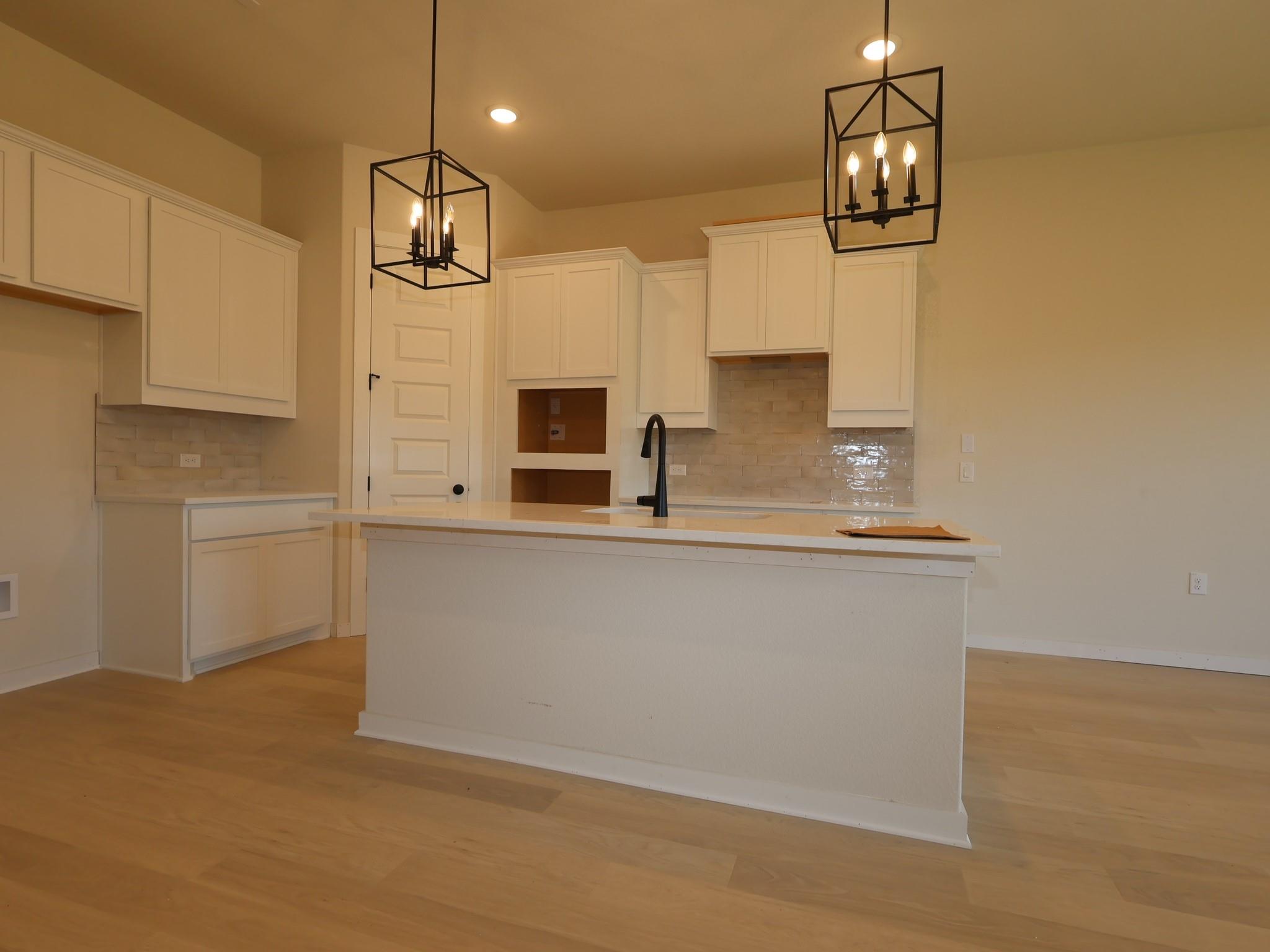 160 Champ Ave, Buda, TX 78610