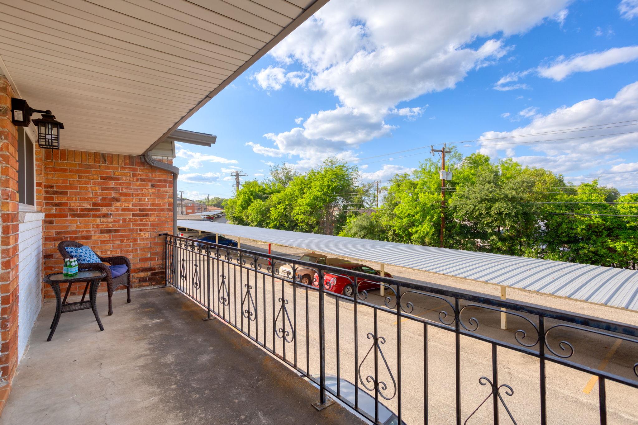201 W Silver Sands DR #8, San Antonio, TX 78216