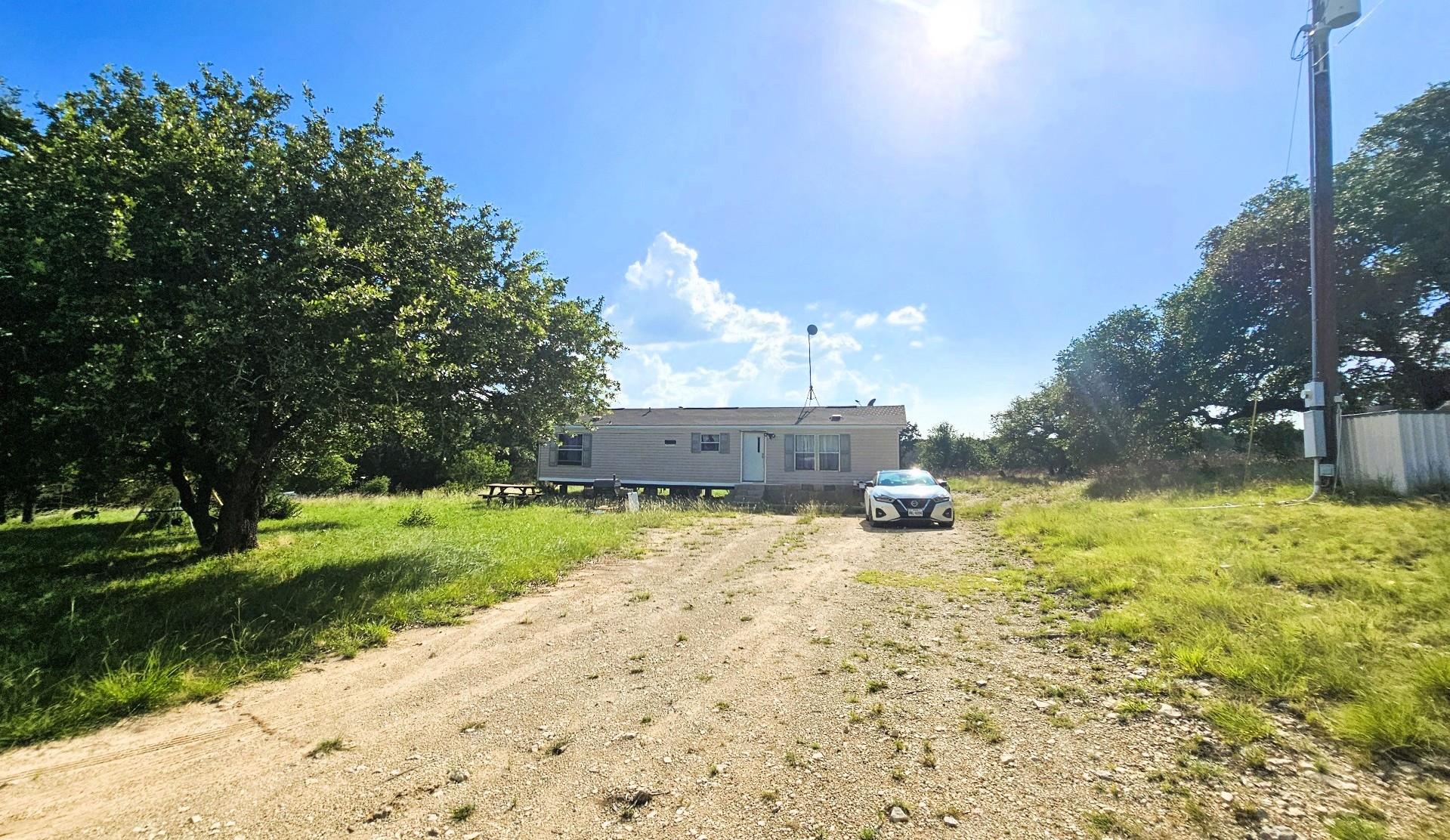 100 Reavis DR, Kempner, TX 76539