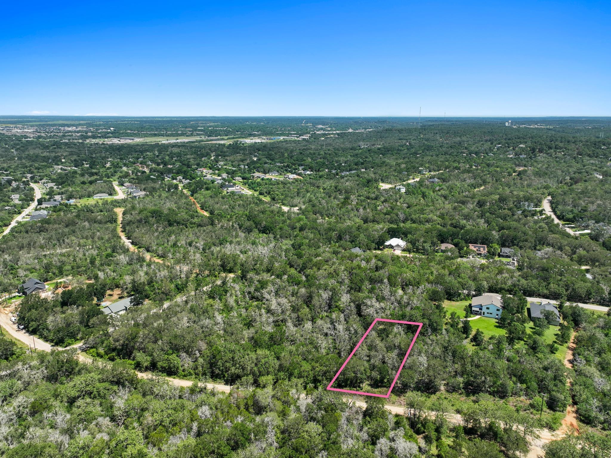 242 Bali Hai LN, Bastrop, TX 78602