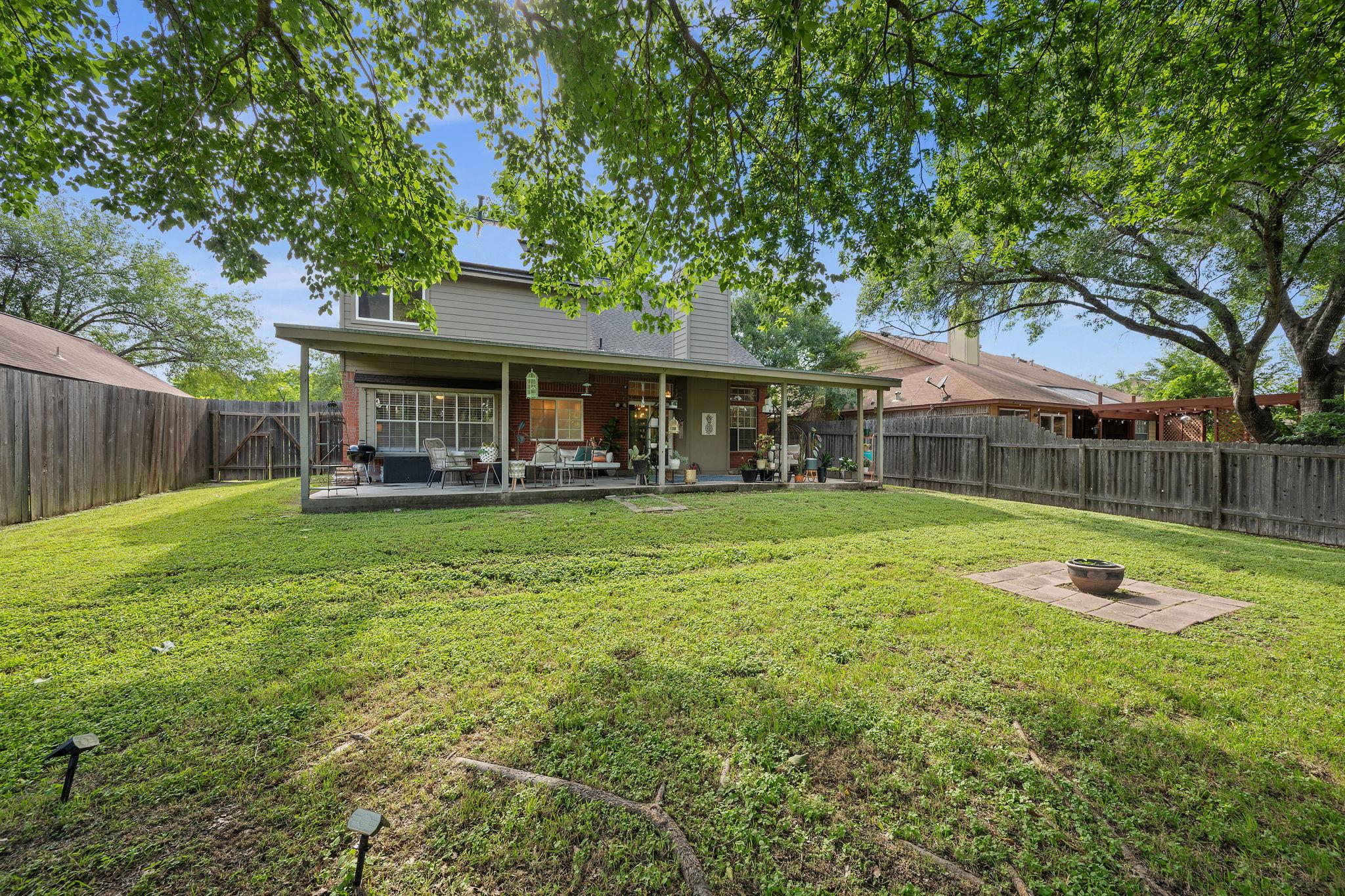 705 Canyon Bend RD, Pflugerville, TX 78660
