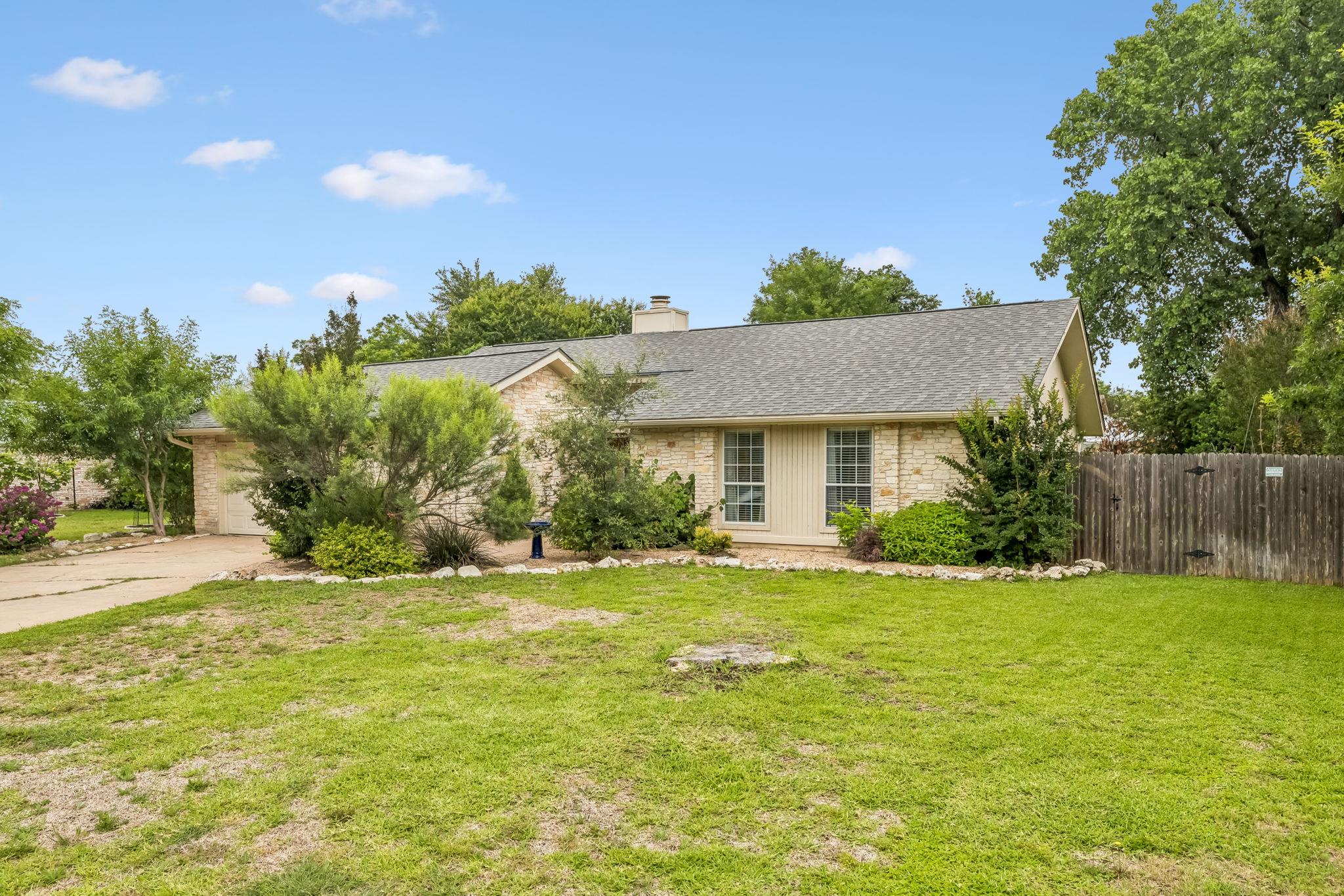 10504 Wagon Gap DR, Austin, TX 78750