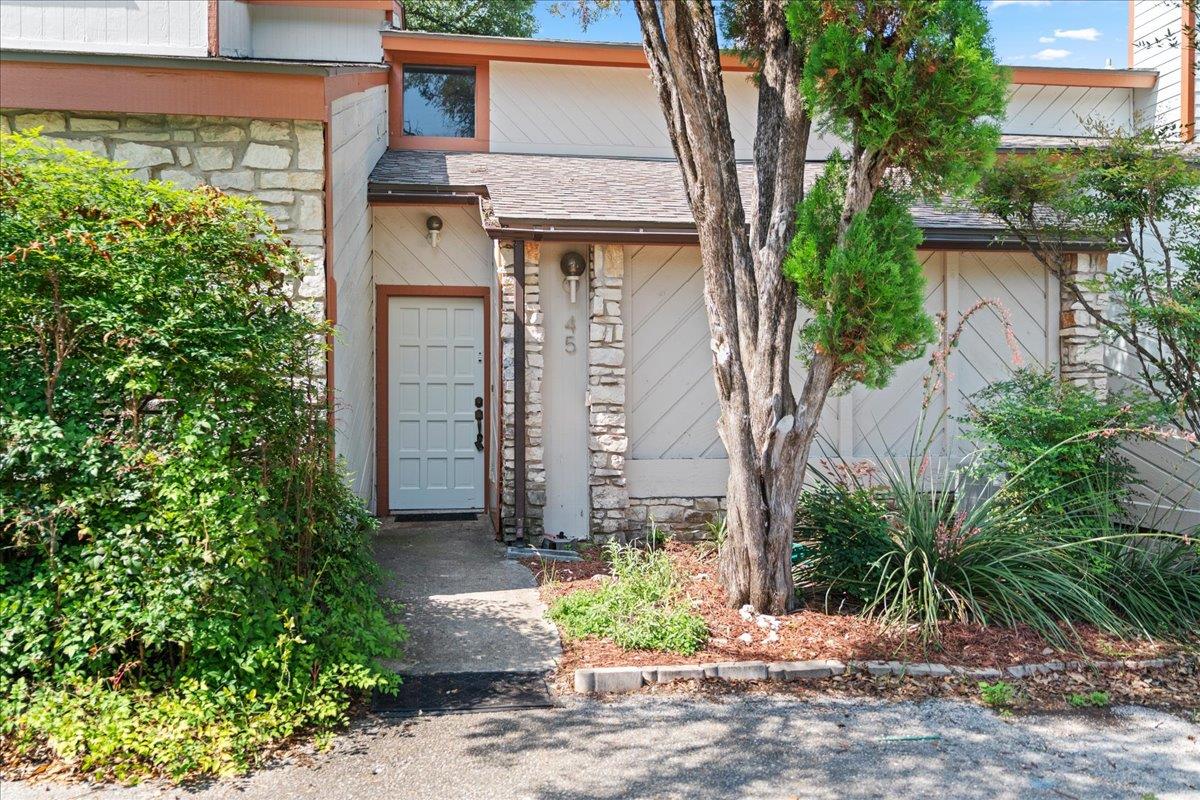 45 Cypress Fairway VLG, Wimberley, TX 78676