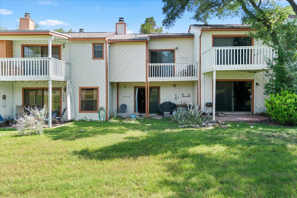 45 Cypress Fairway VLG, Wimberley, TX 78676