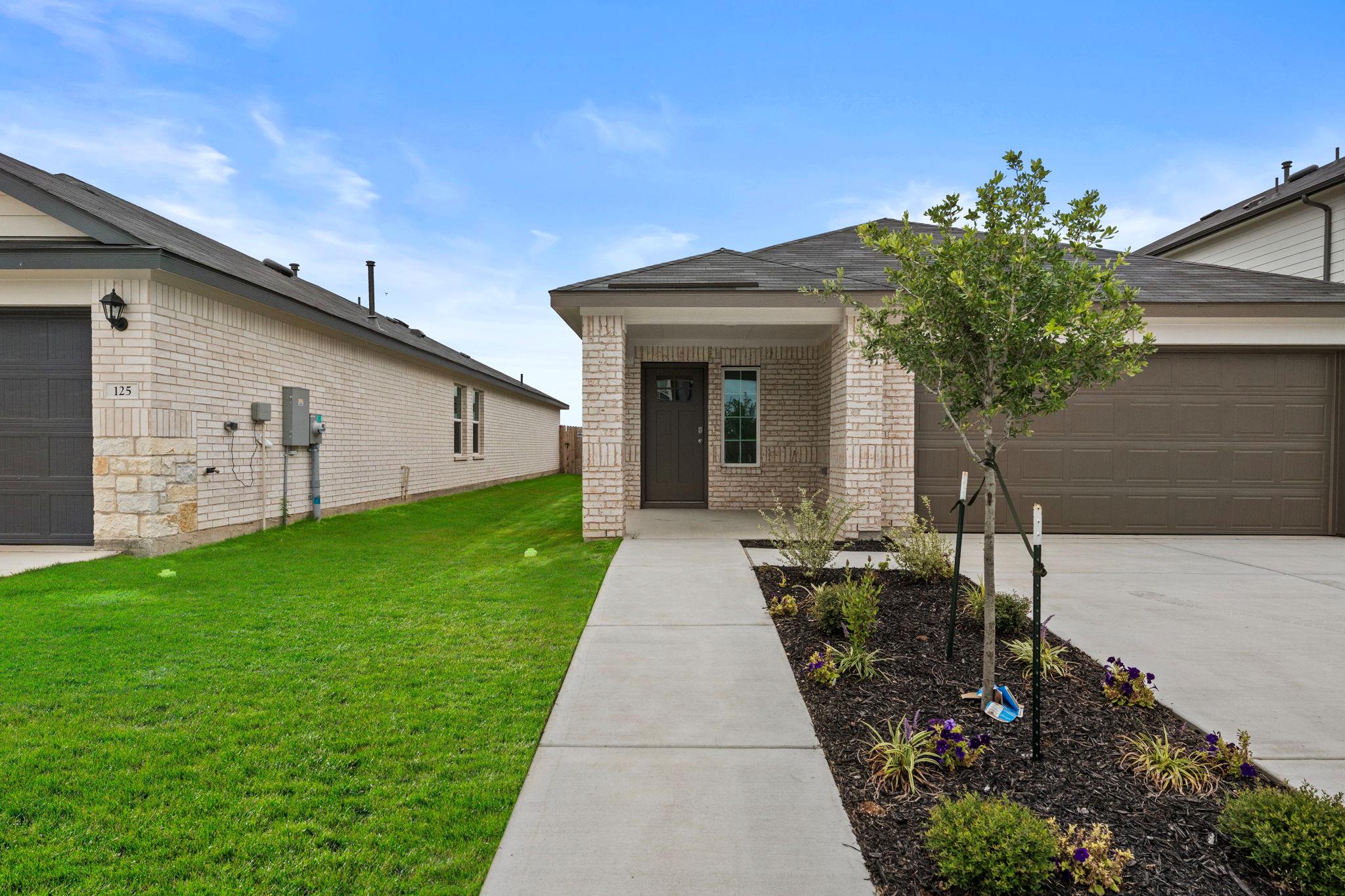 129 Raymondville Pa, San Marcos, TX 78666