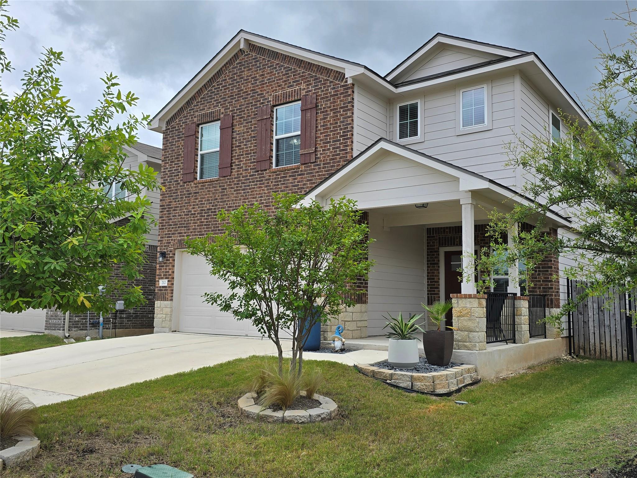 212 Yoakum ST, Leander, TX 78641
