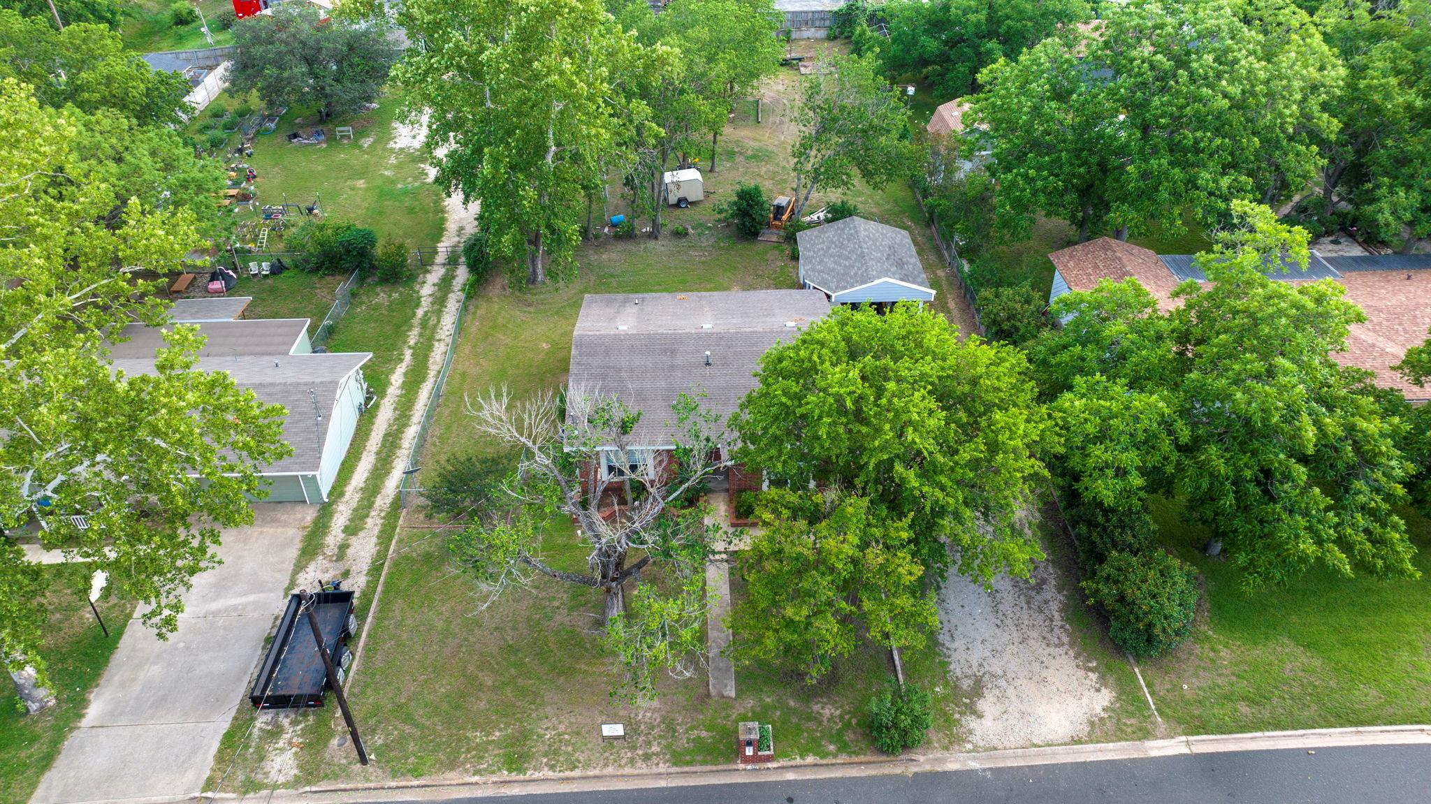 1905 Bissel LN, Austin, TX 78745