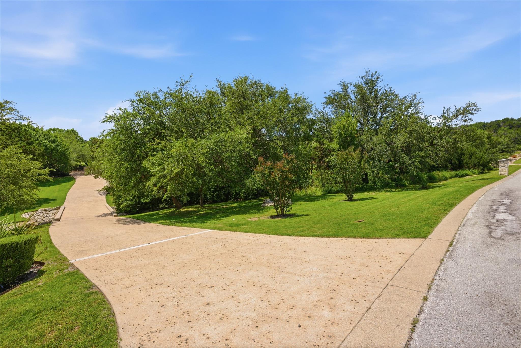 4626 High Gate DR, Austin, TX 78730