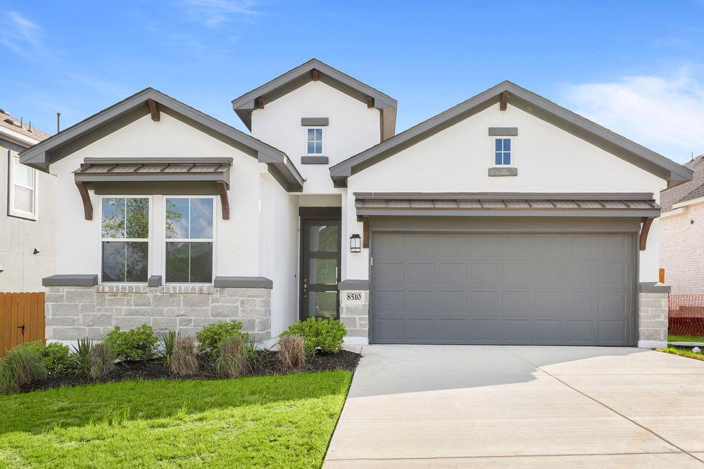8510 Red Bottle Brush RD, Lago Vista, TX 78645