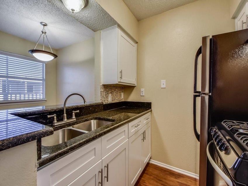 2401 Manor RD #119, Austin, TX 78722