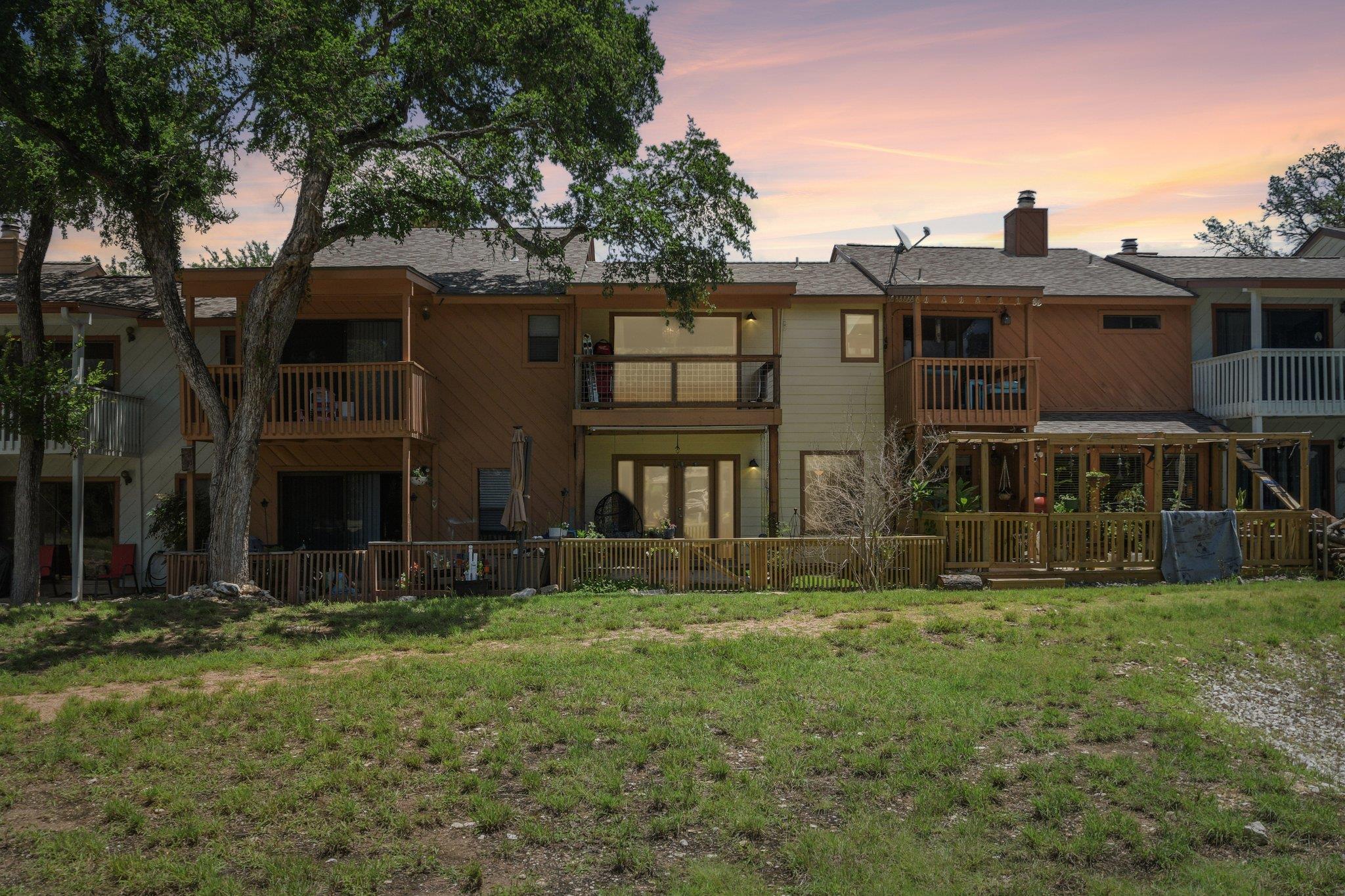 14 Cypress Fairway VLG, Wimberley, TX 78676