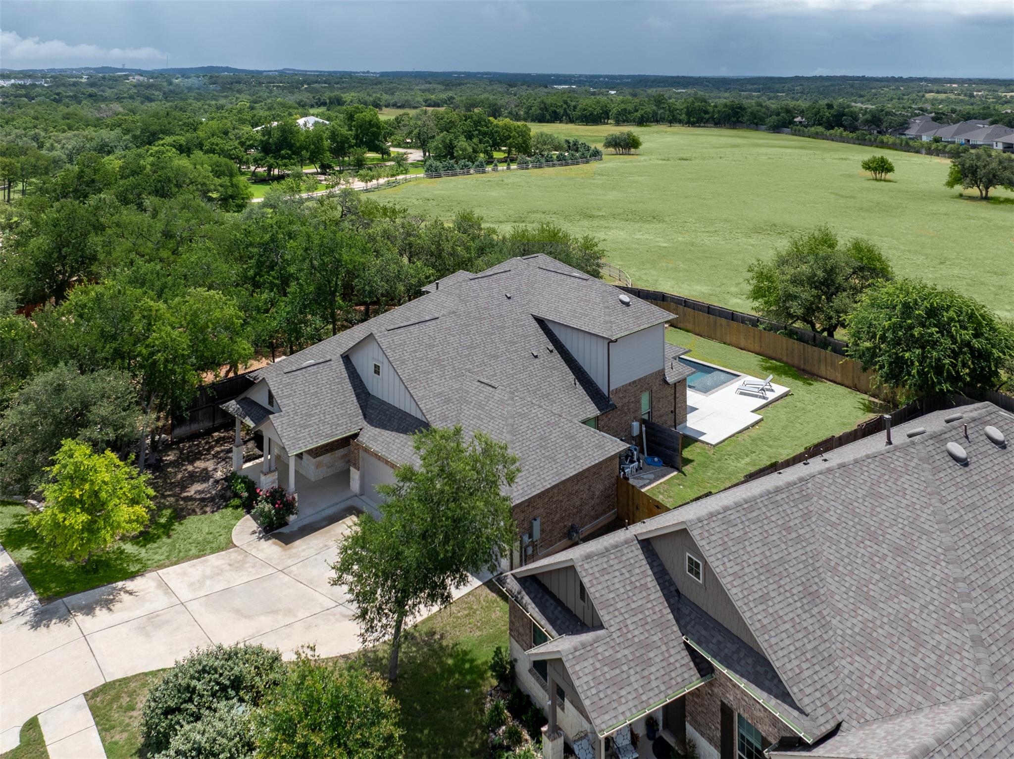 689 Pink Granite BLVD, Dripping Springs, TX 78620