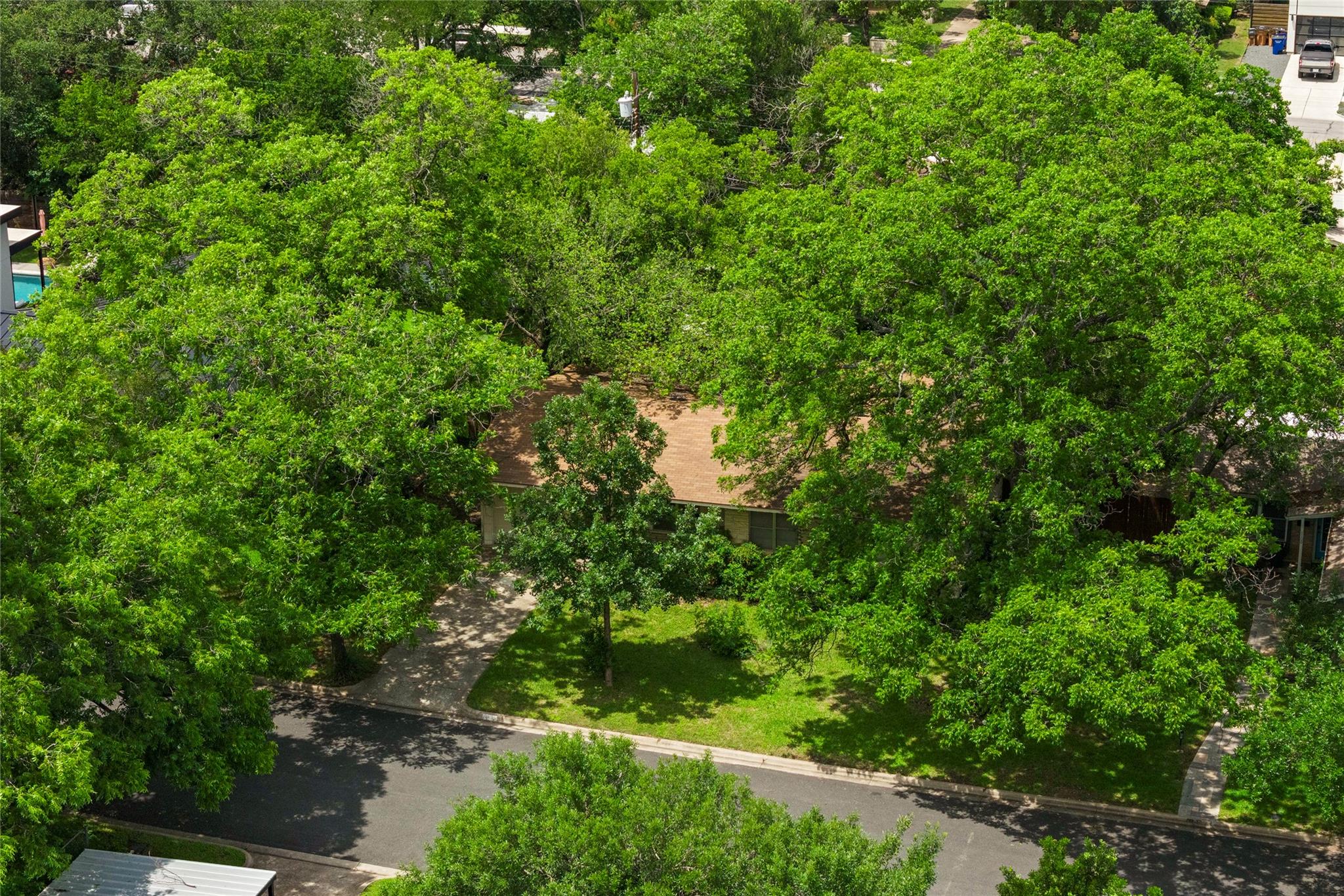 1102 Southwood RD, Austin, TX 78704