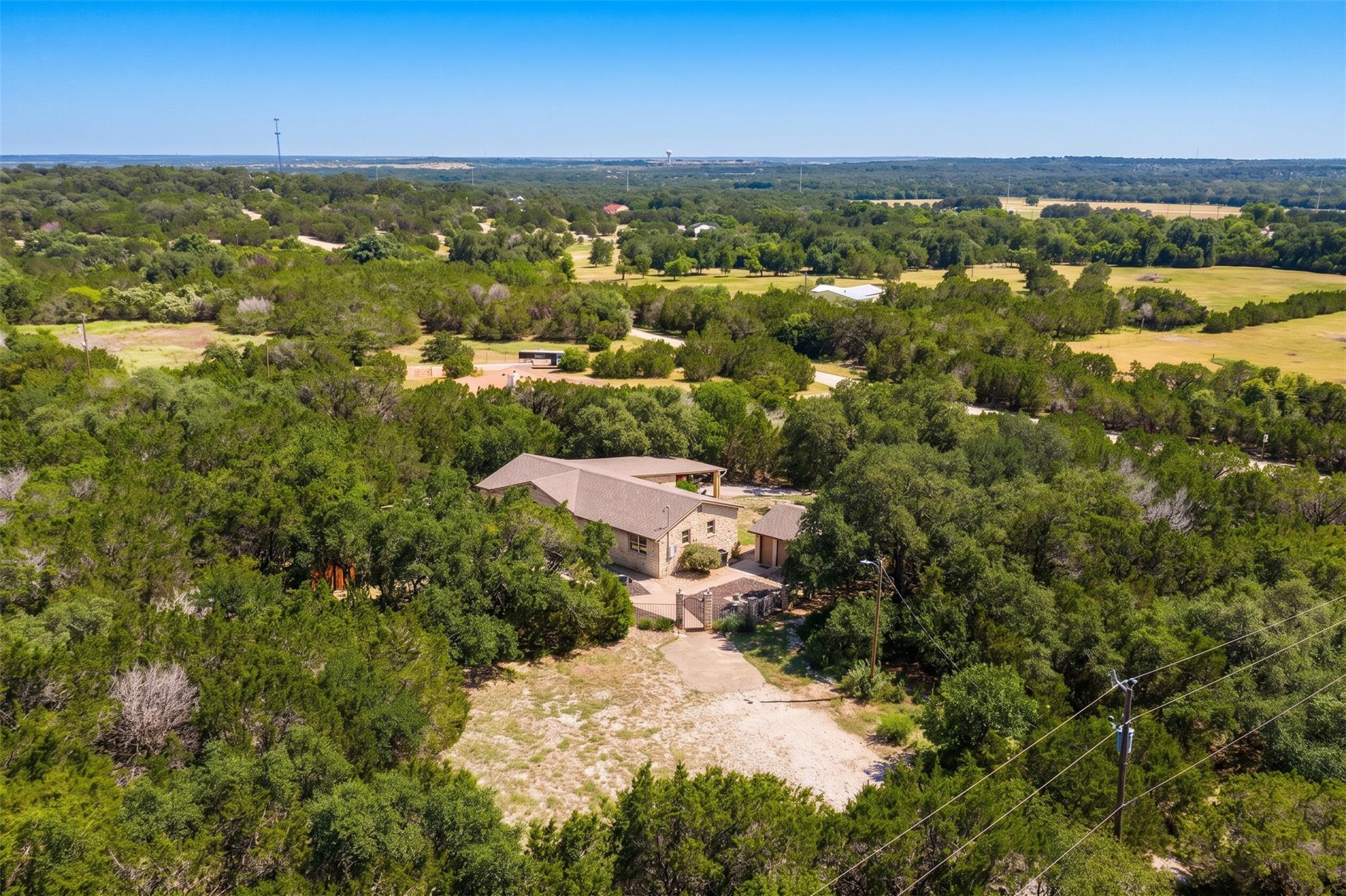 30 Pecan 2, Florence, TX 76527