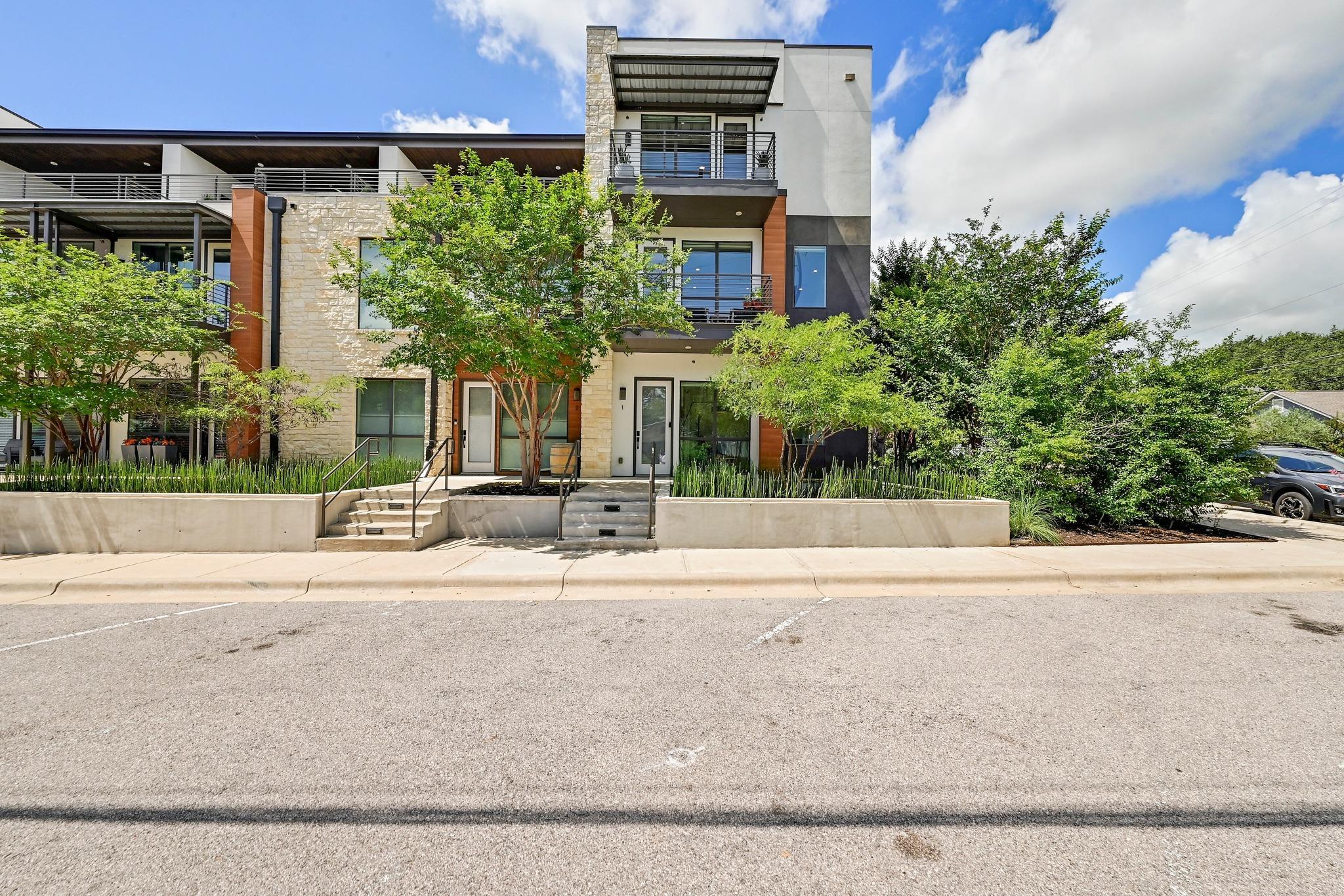 2003 Wilson ST #1, Austin, TX 78704