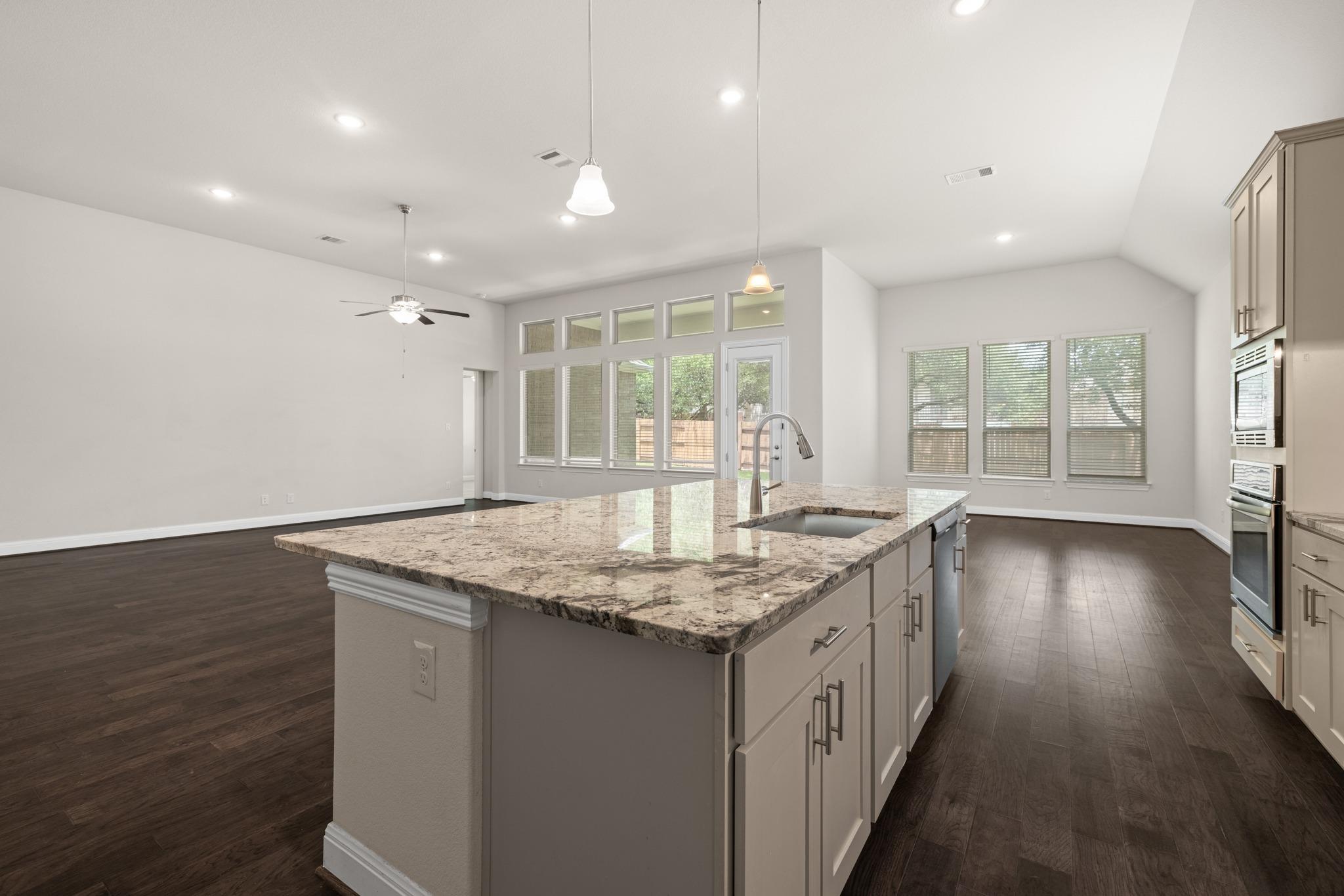 117 Barton Run DR, Georgetown, TX 78628
