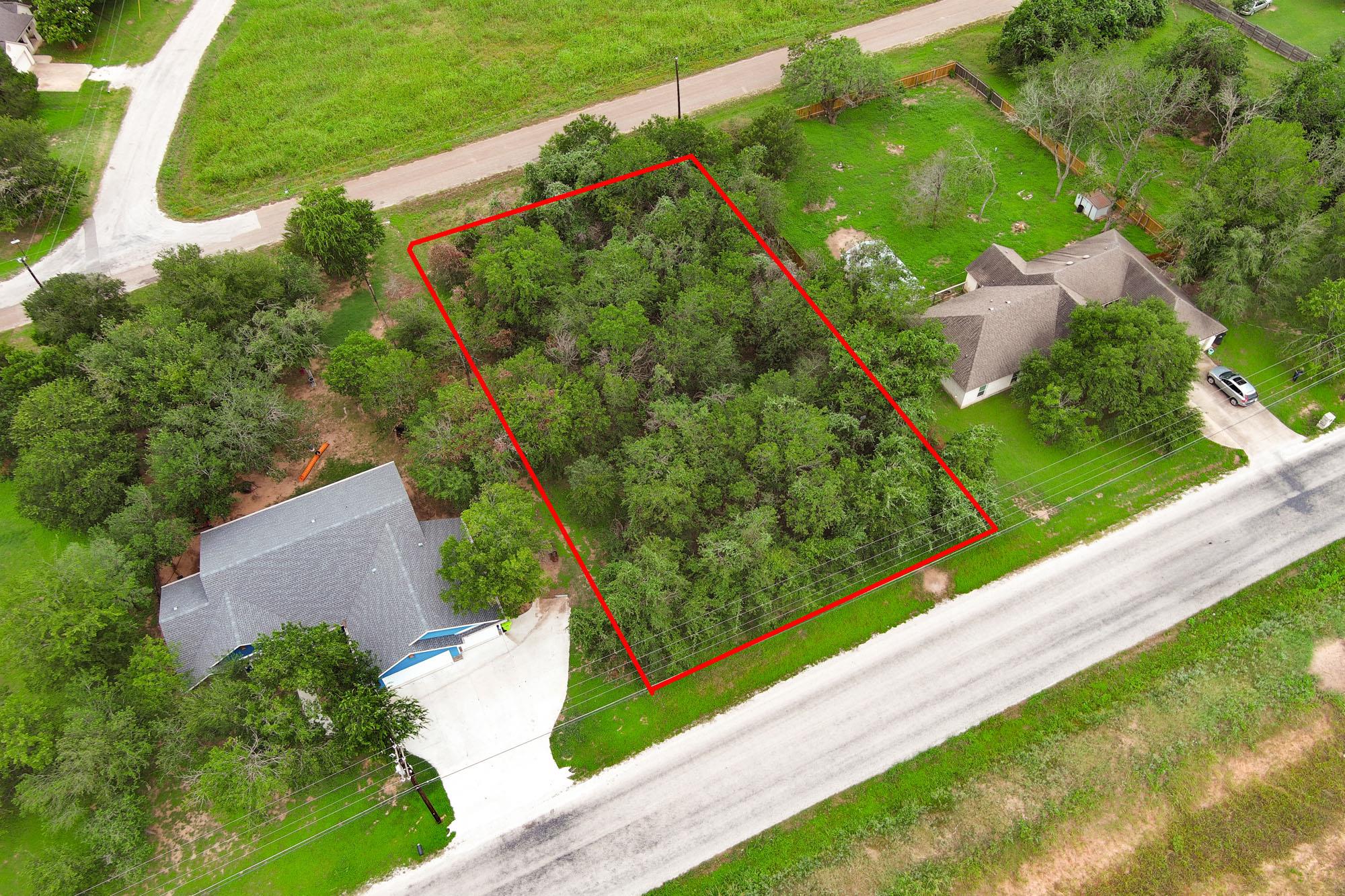 1331 Lovers LN, Bastrop, TX 78602