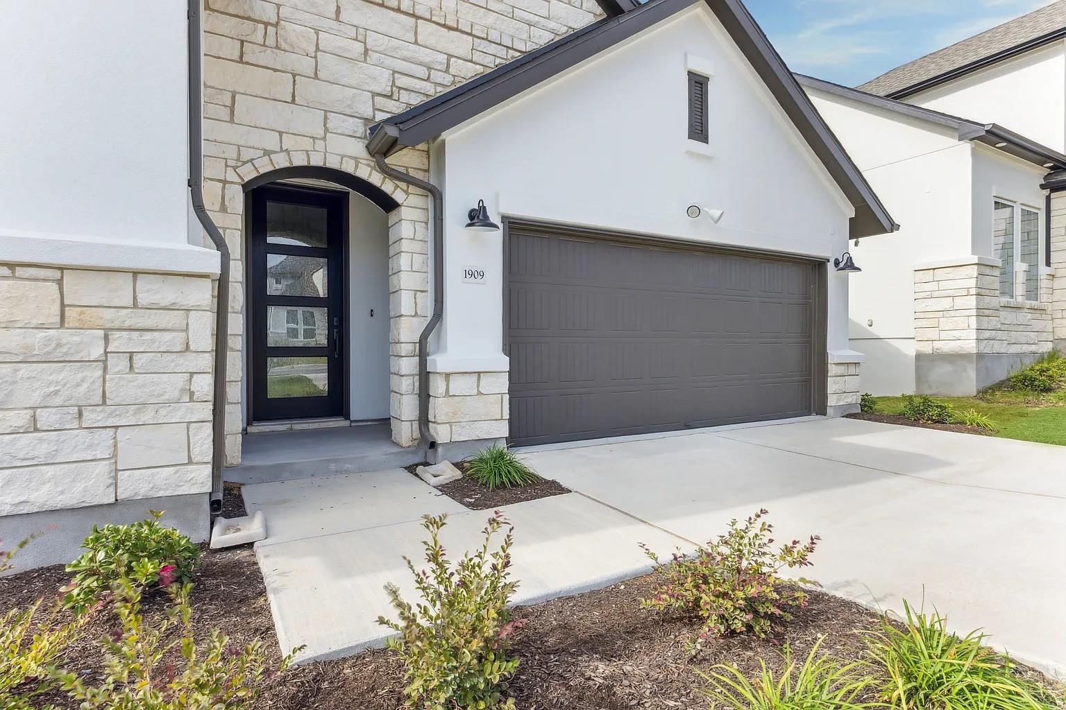 1909 Varese Pa, Leander, TX 78641
