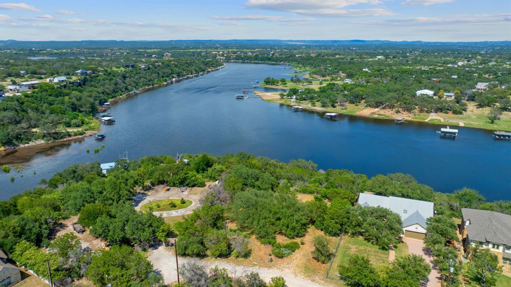 509 Nomad DR, Spicewood, TX 78669