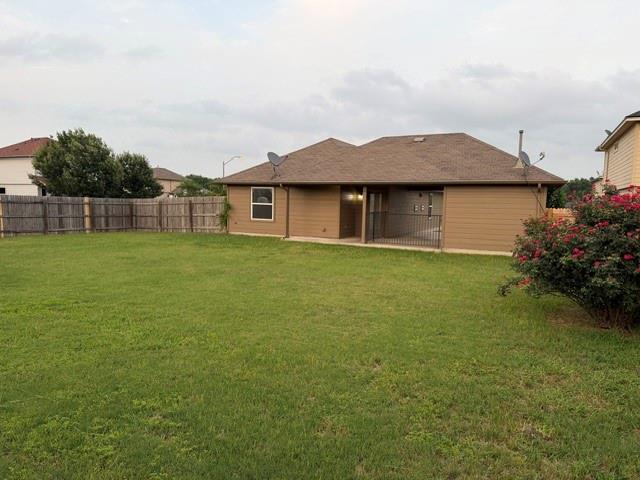 200 Mccoy LN, Hutto, TX 78634