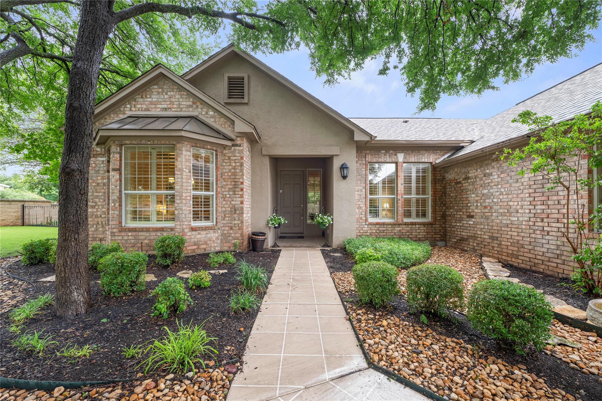 101 Yaupon LN, Georgetown, TX 78633