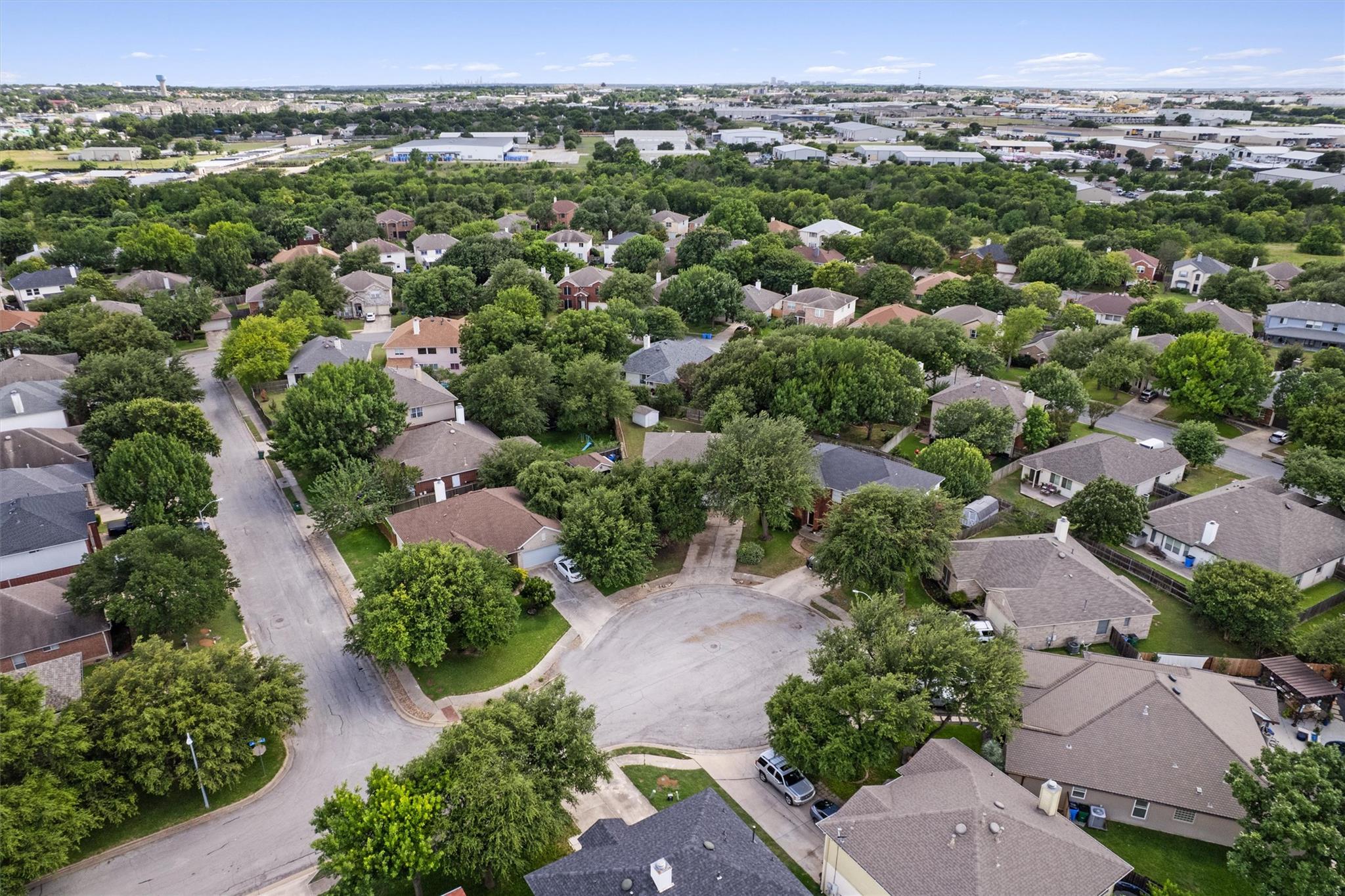 1623 War Horse LN, Round Rock, TX 78664