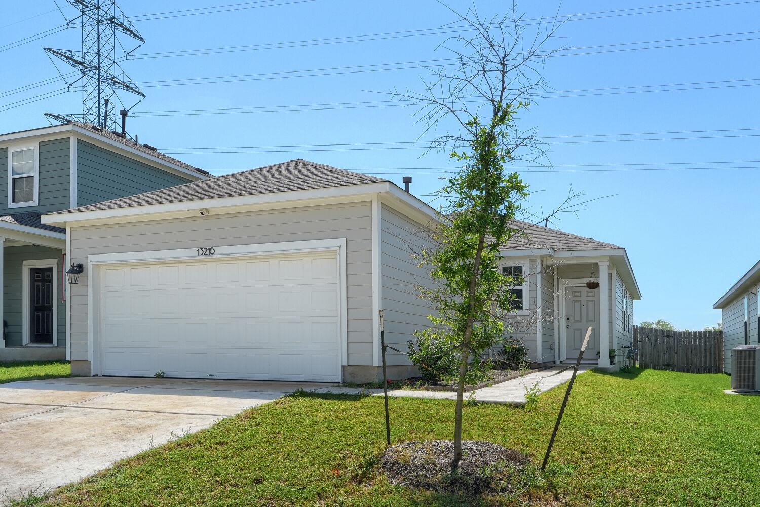 13216 Desert Orchid DR, Buda, TX 78610
