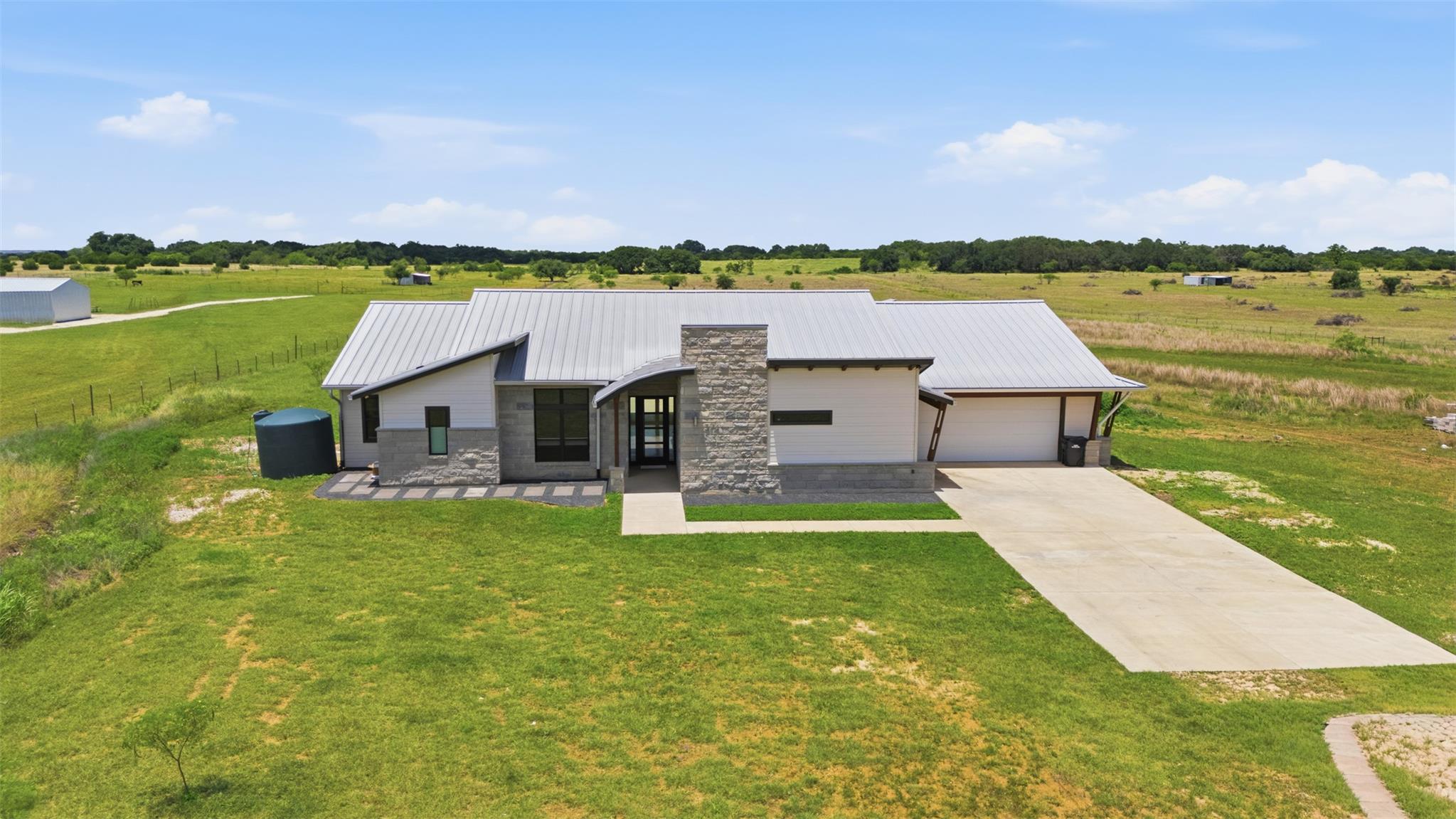 374 County Road 236, Florence, TX 76527