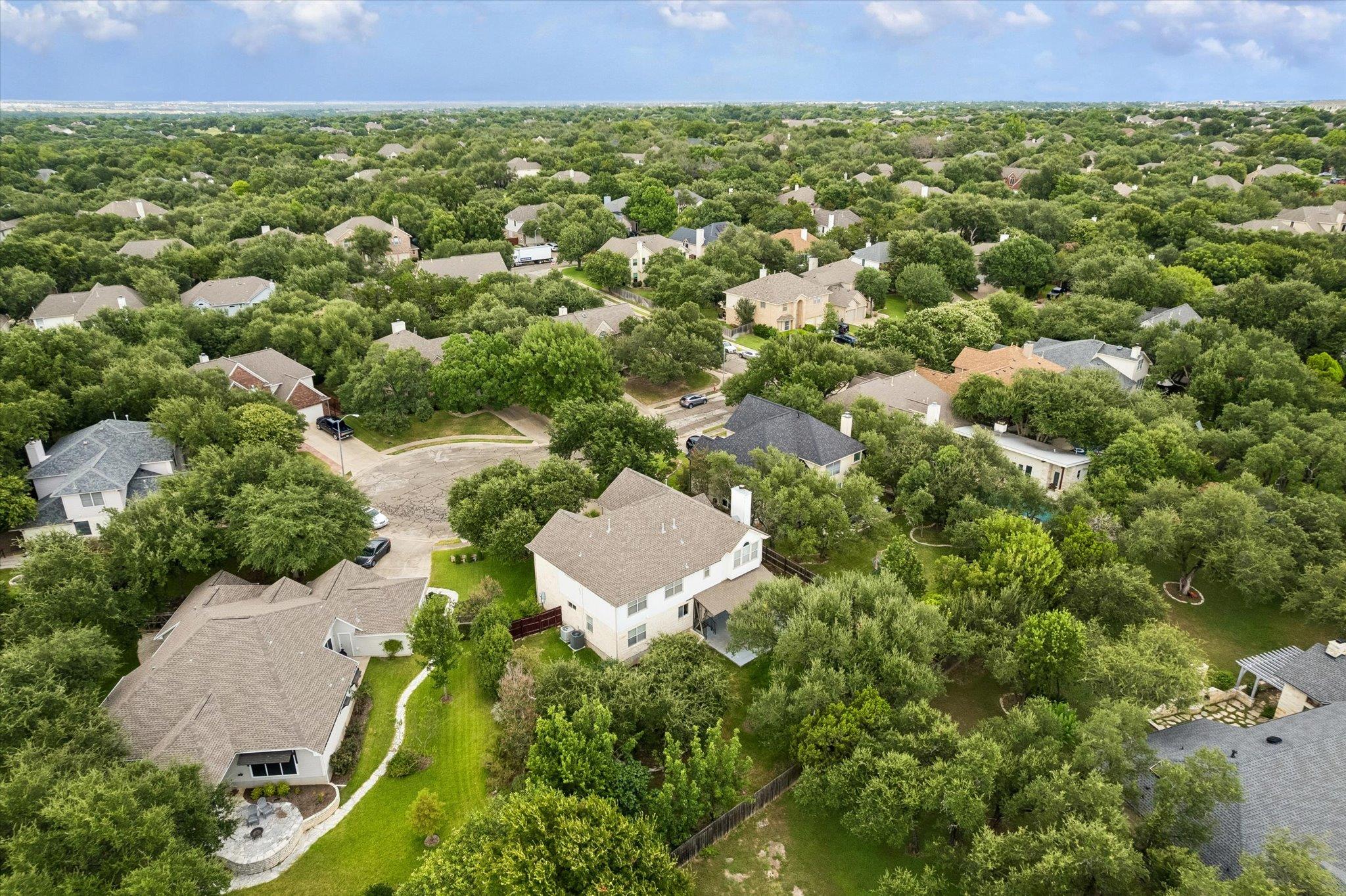 1010 Twin Terrace CT, Round Rock, TX 78665