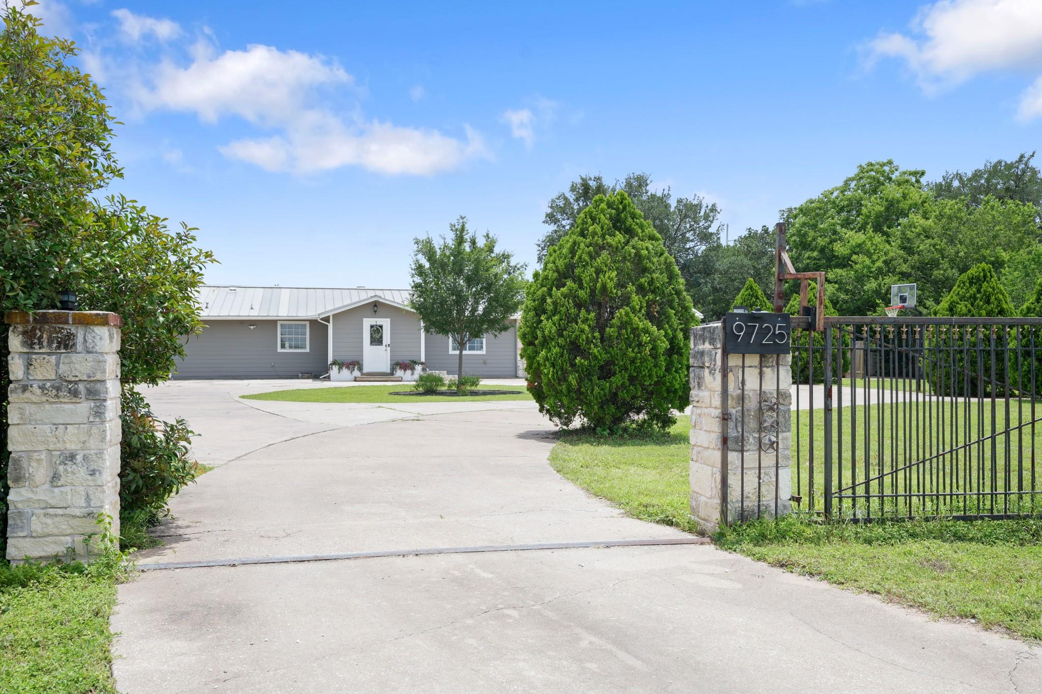 9725 Bock RD, Buda, TX 78610