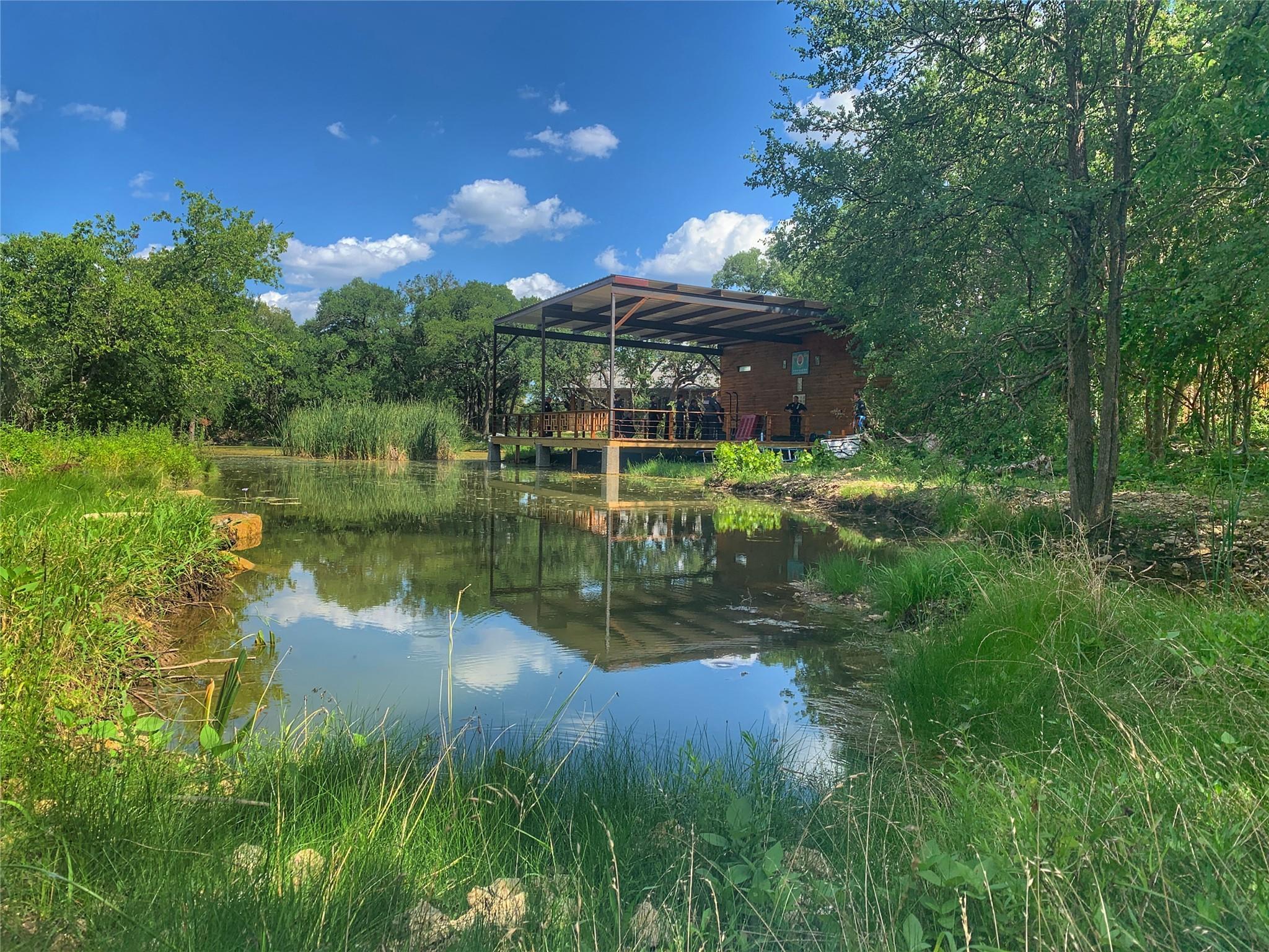 100 Mockingbird Hill LN, Leander, TX 78641